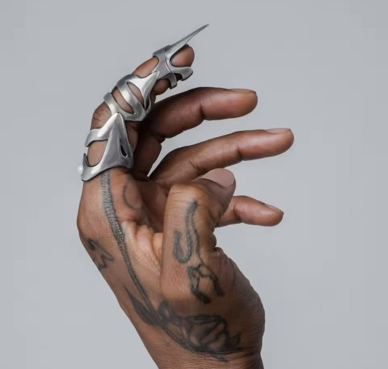 Jewelry Punk Armour Rings Size ONE SIZE - 1 Thumbnail
