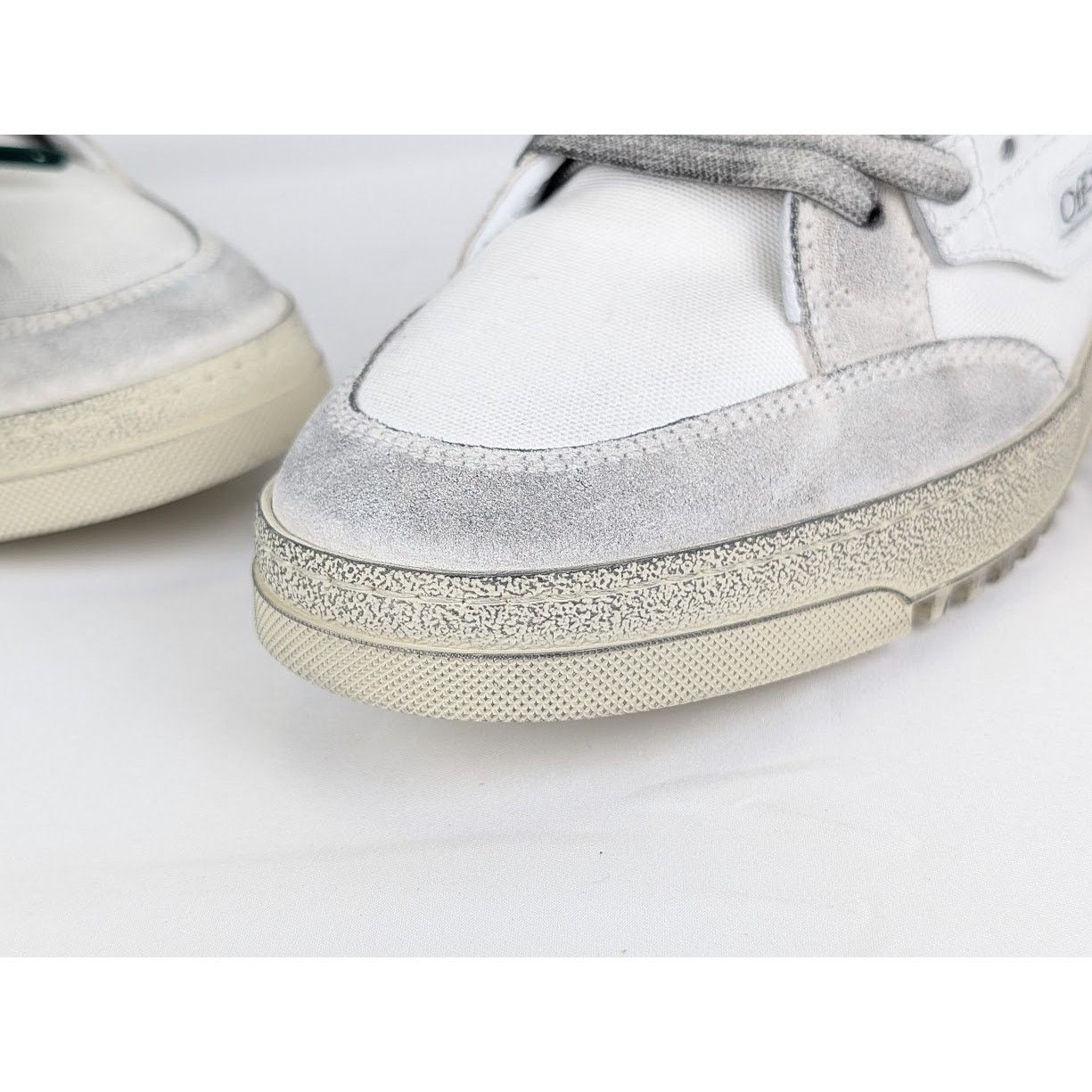 Off-White o1rshd1 Low-Top Sneakers in White Size US 8 / EU 41 - 11 Thumbnail