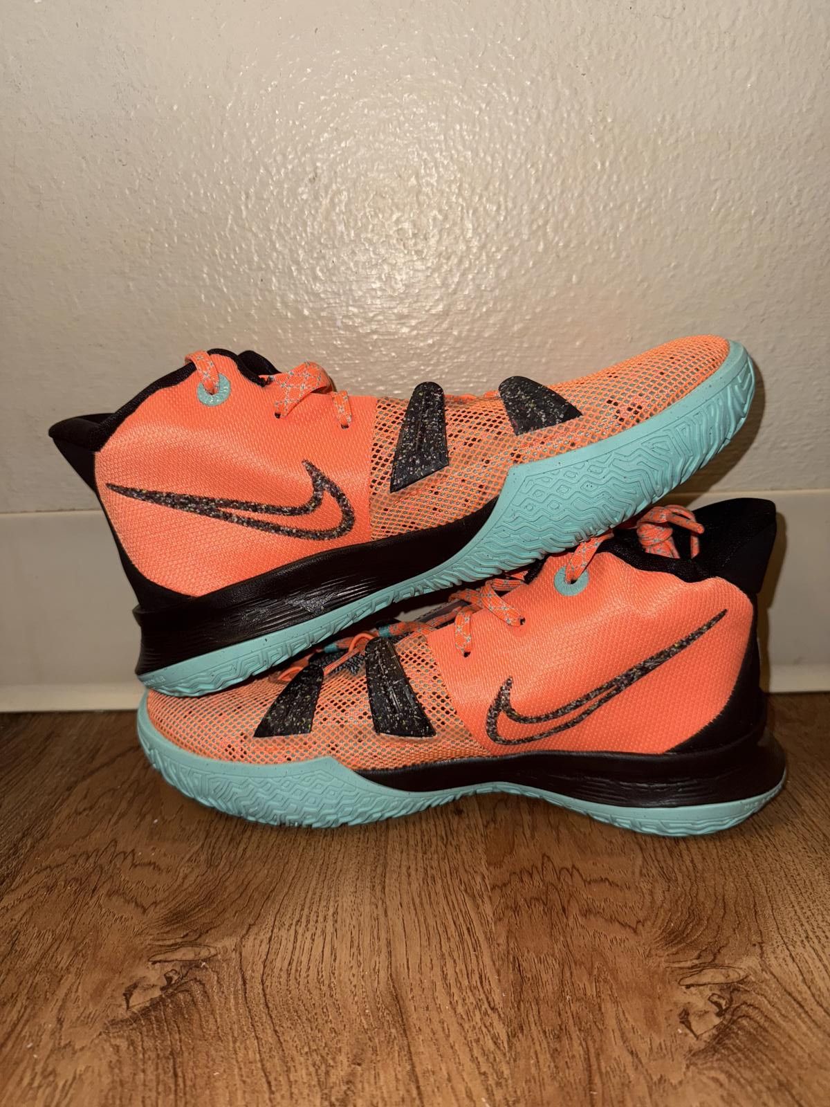 Nike Nike Kyrie 7 Play For The Future (Gs) Size US 6 / EU 39 - 6 Thumbnail