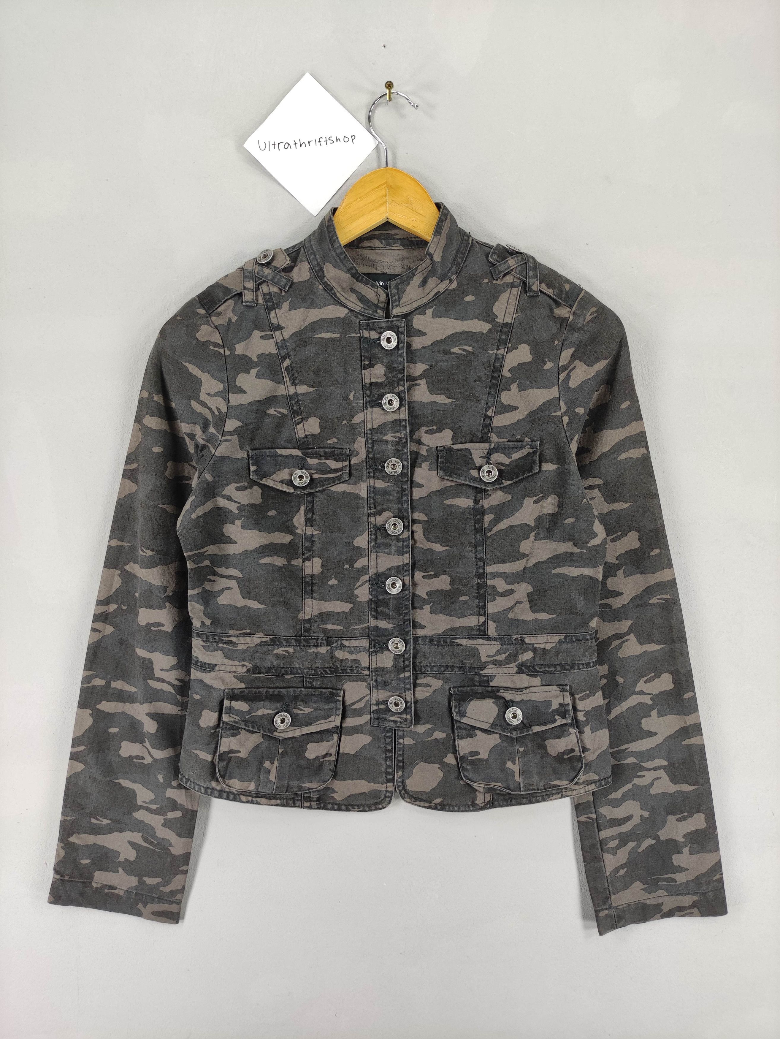 Calvin Klein Vintage Calvin Klein Camo Jacket Size M / US 6-8 / IT 42-44 - 1 Thumbnail
