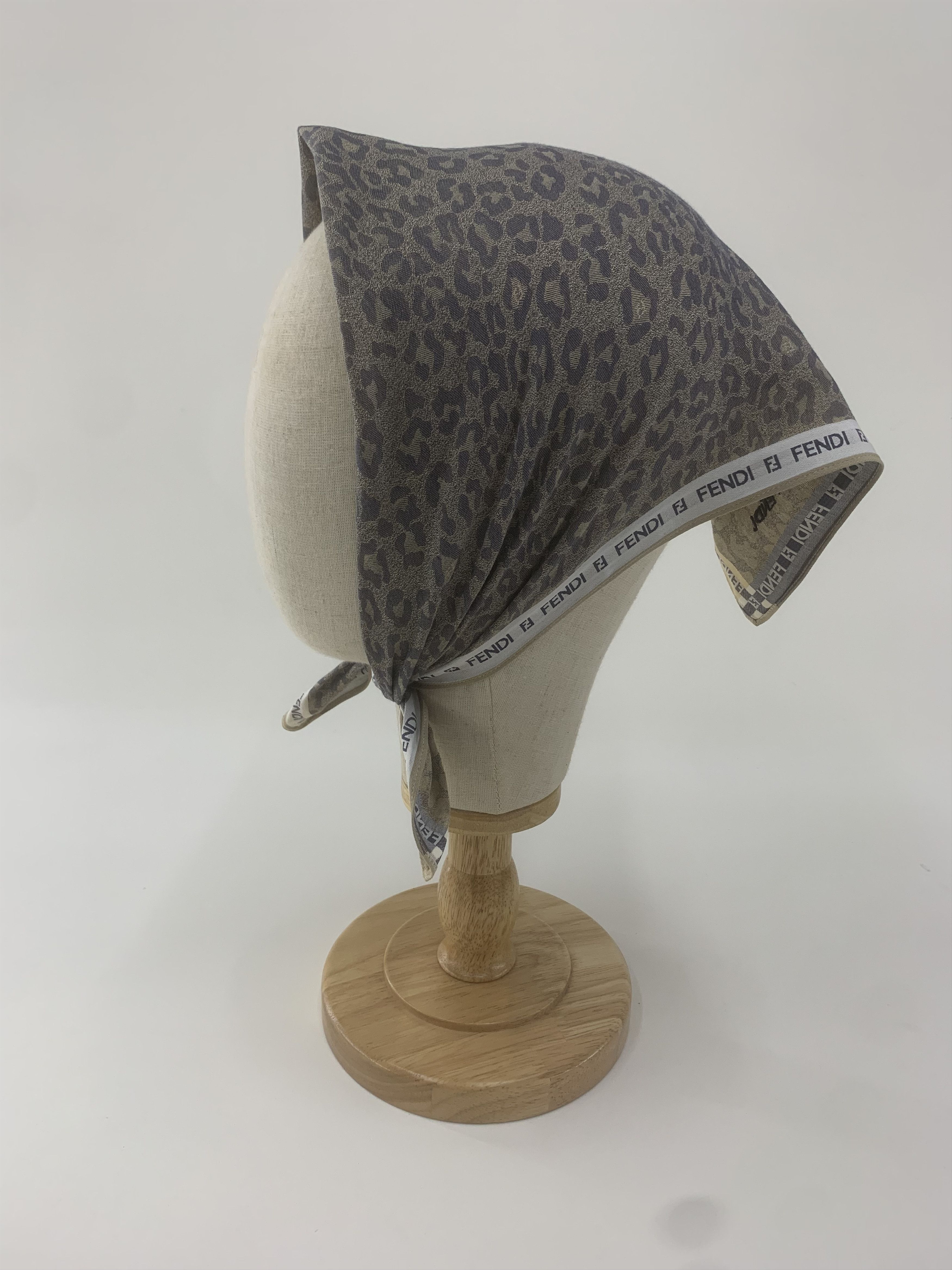 Vintage Fendi Handkerchief Bandana Neckerchief Pocket Square TB1120 Size ONE SIZE - 3 Thumbnail