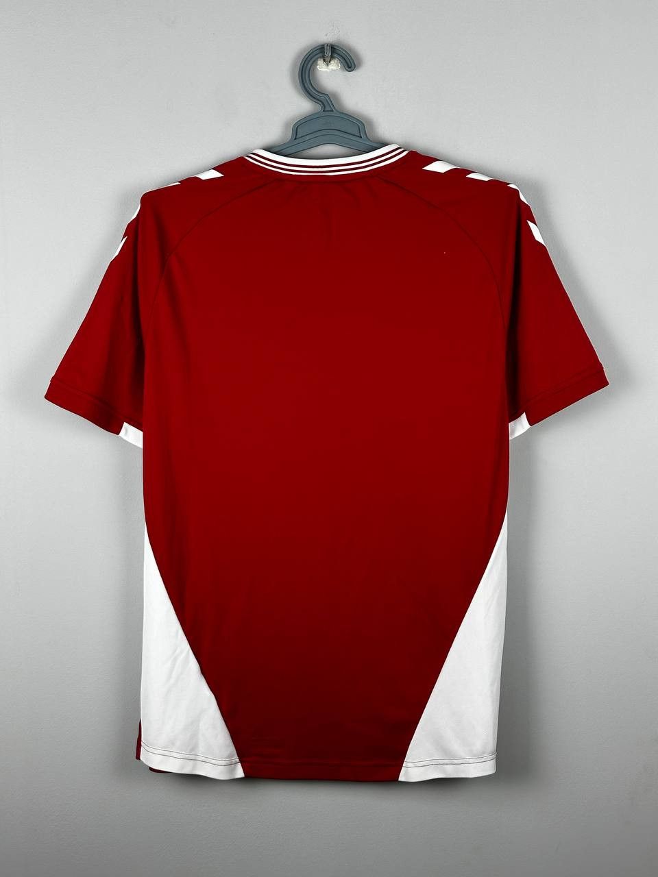 Hummel Middlesbrough 2021/2022 Hummel Home Football Jersey Size XL Size US XL / EU 56 / 4 - 12 Thumbnail