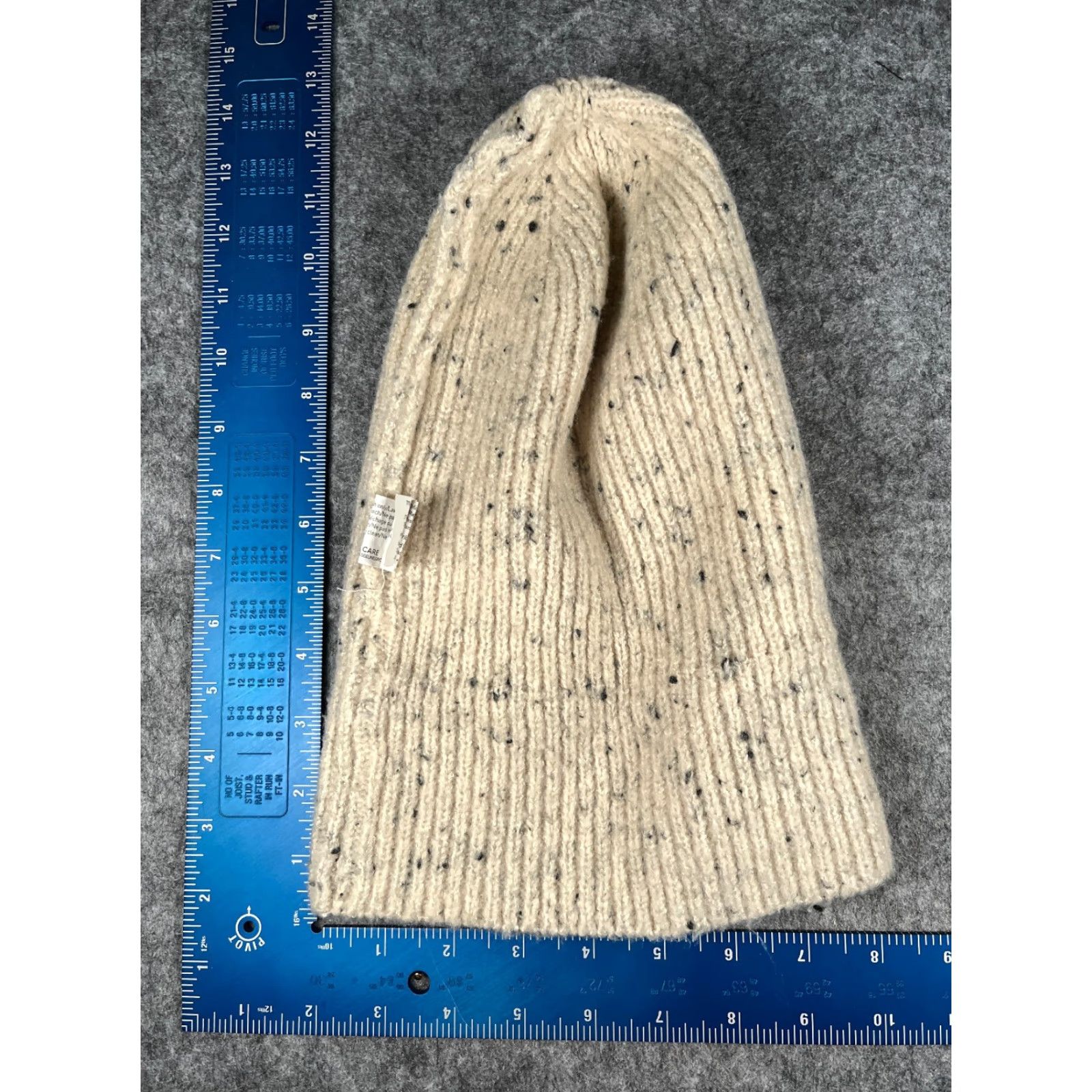 Vintage Beeline Group Beanie Toque Adult OS Ivory Spotted Knit Polyacrylic Blend Hat/Cap Unisex Adults Winter Outdoor Ski Mens Womens Size ONE SIZE - 6 Thumbnail
