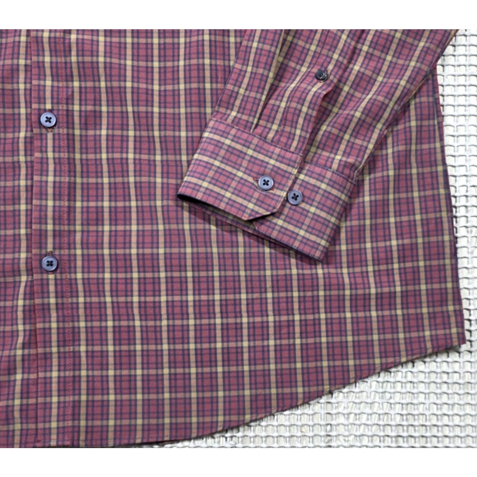 Mizzen+Main Mizzen+Main Leeward Mens Button-Up Shirt 2XL Maroon Plaid Trim Fit Performance Casual Workwear Capable Slim Classic Style Size US XXL / EU 58 / 5 - 4 Thumbnail