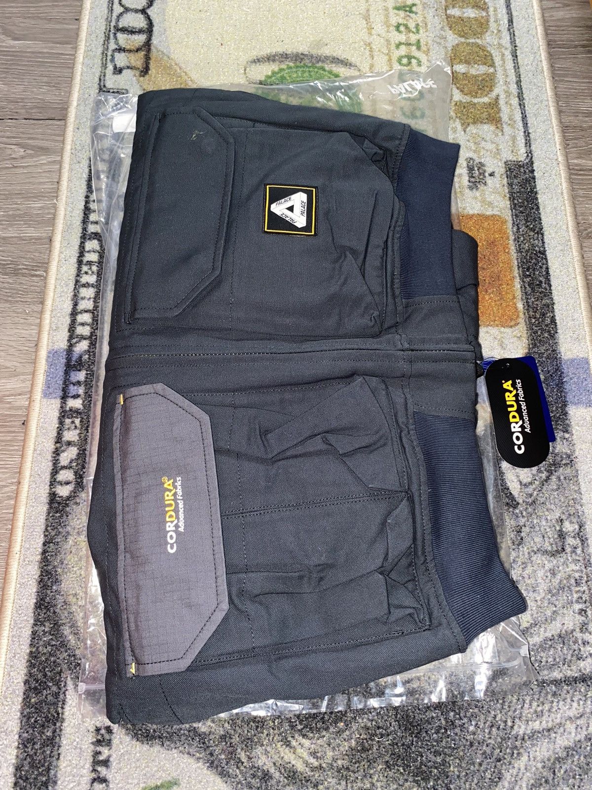 美品 PALACE CORDURA DUCK CANVAS JACKET L 黒 【公式通販】