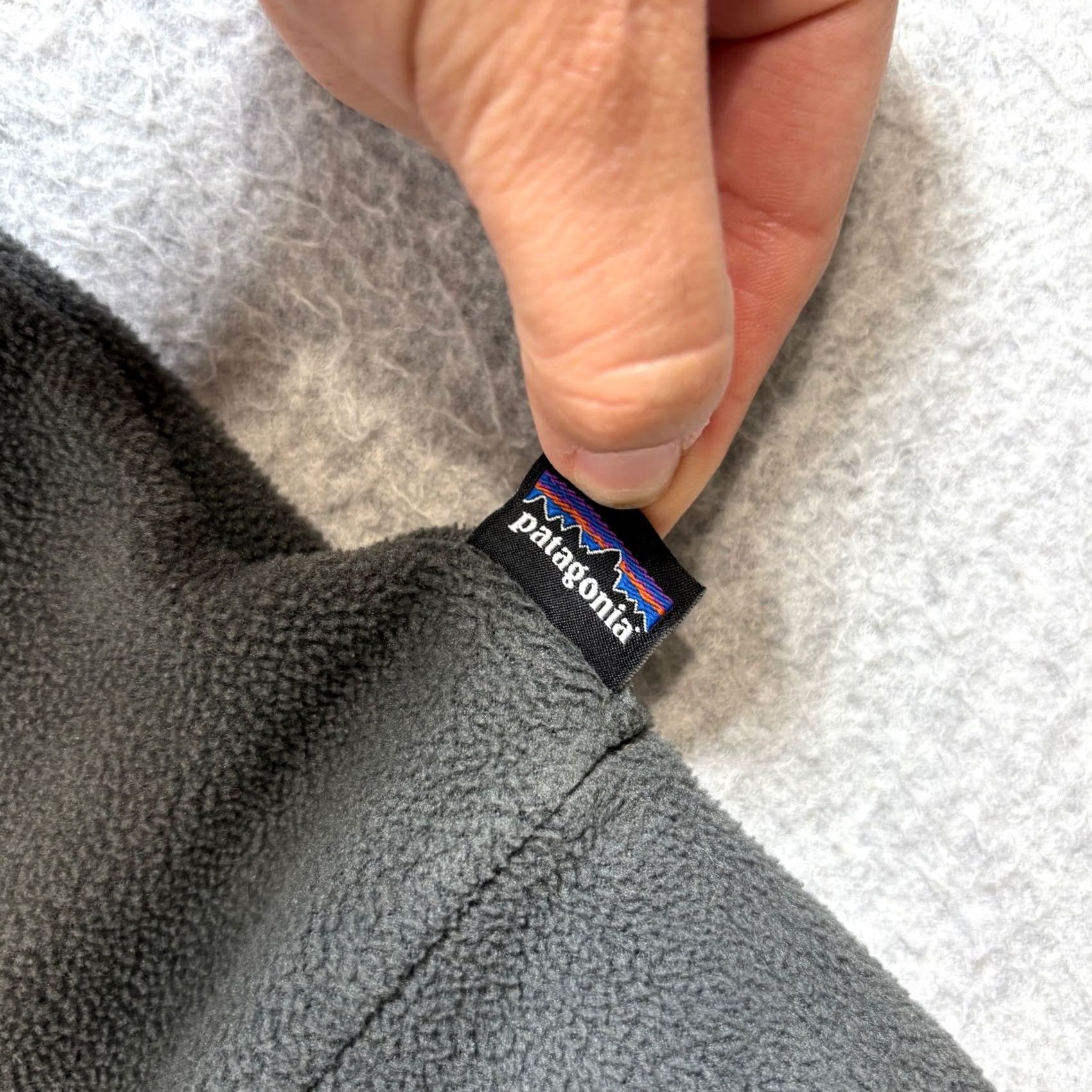 Patagonia Patagonia Sweater Mens Small Gray Fleece Pullover Raglan Pocket Outdoor Hiking Size US S / EU 44-46 / 1 - 6 Thumbnail