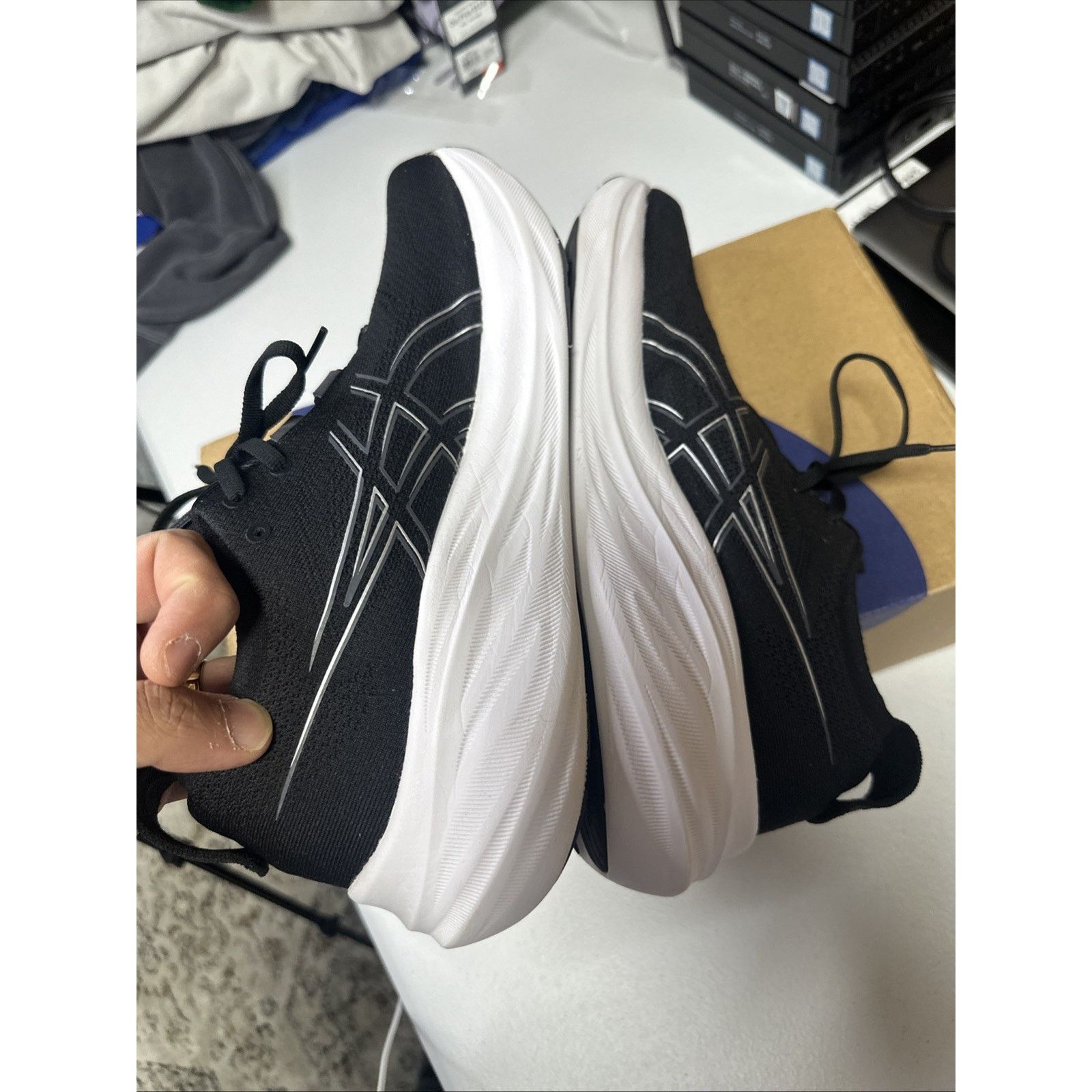 Asics Size 12 - ASICS Gel Nimbus 26 Black Graphite Grey Women’s Size US 12 / IT 42 - 7 Thumbnail
