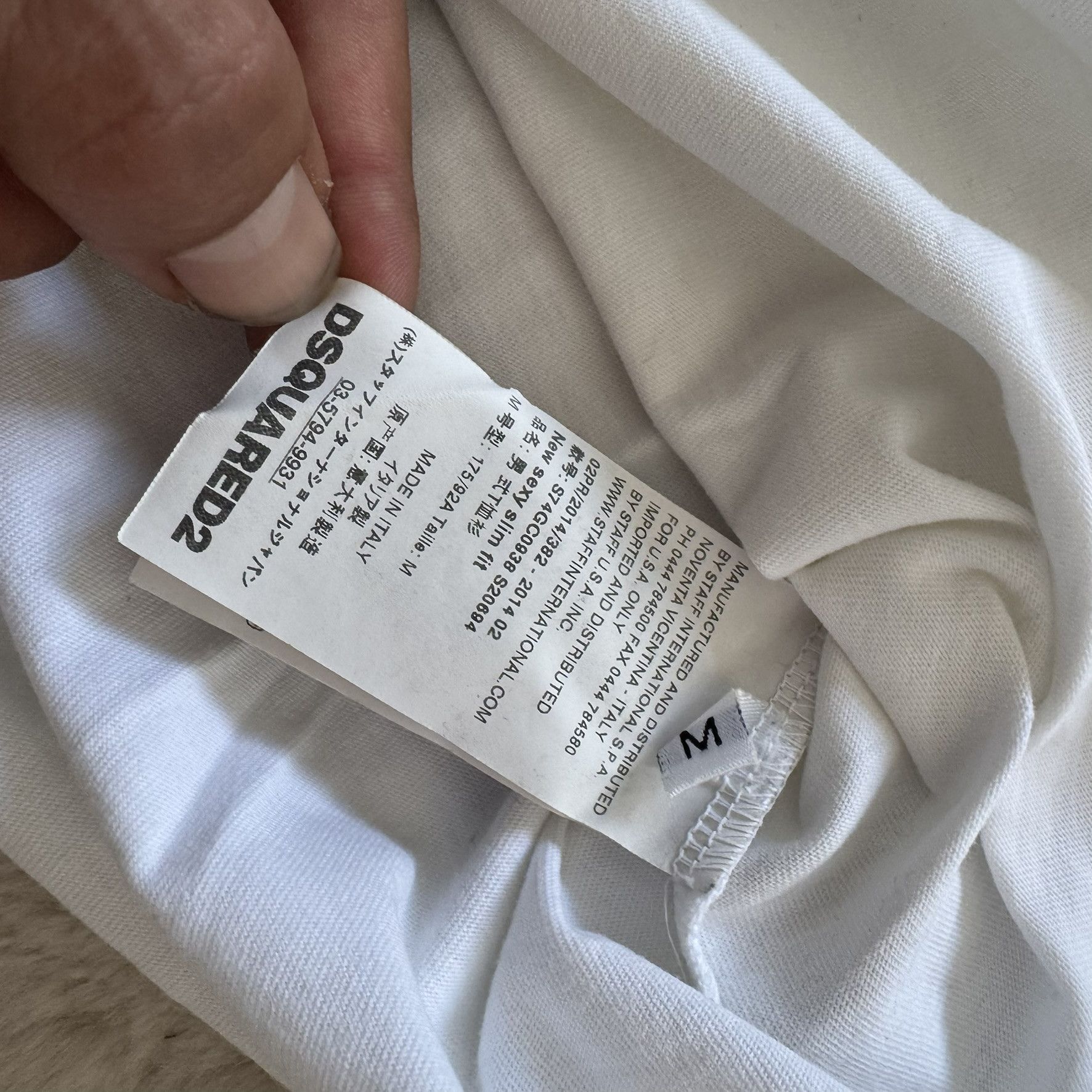 Dsquared2 Dsquared2 White Graphic Tee w/ Distressed Print – Size M Size US M / EU 48-50 / 2 - 5 Thumbnail