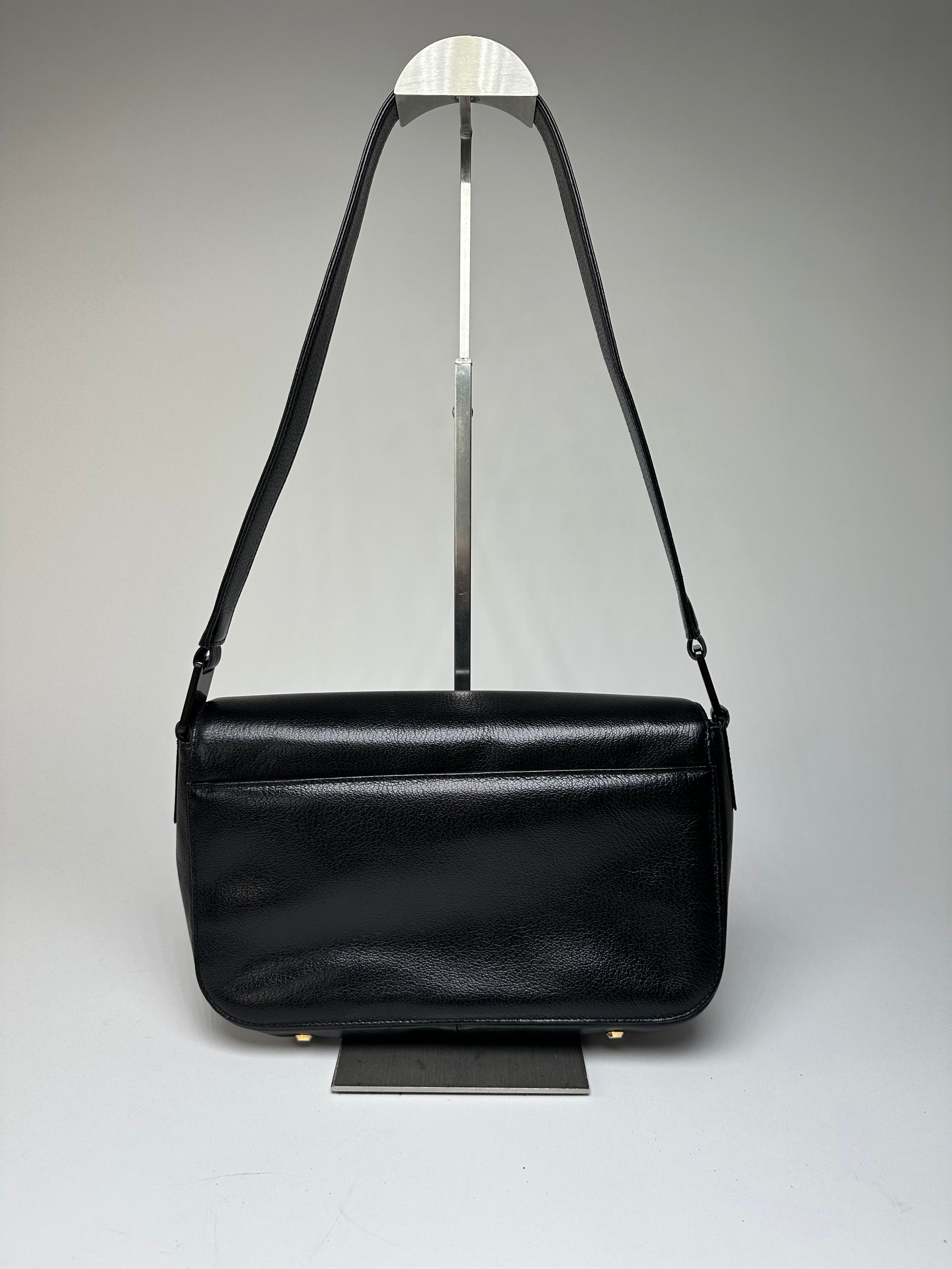 Givenchy Vintage Leather Shoulder Bag Black Size ONE SIZE - 1 Thumbnail