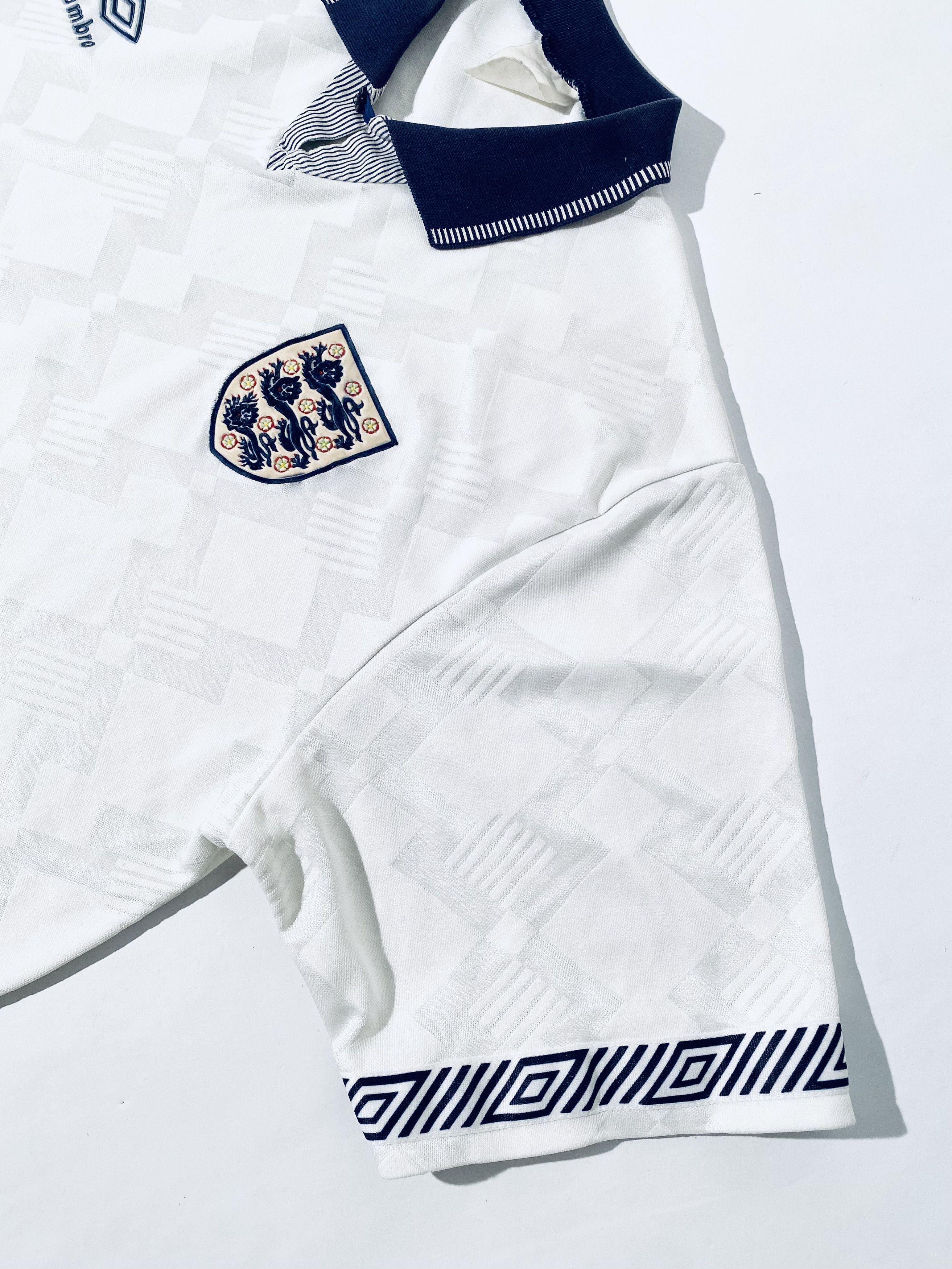 Umbro England Home Football Shirt 1990 1992 Umbro 90/92 Size US L / EU 52-54 / 3 - 6 Thumbnail