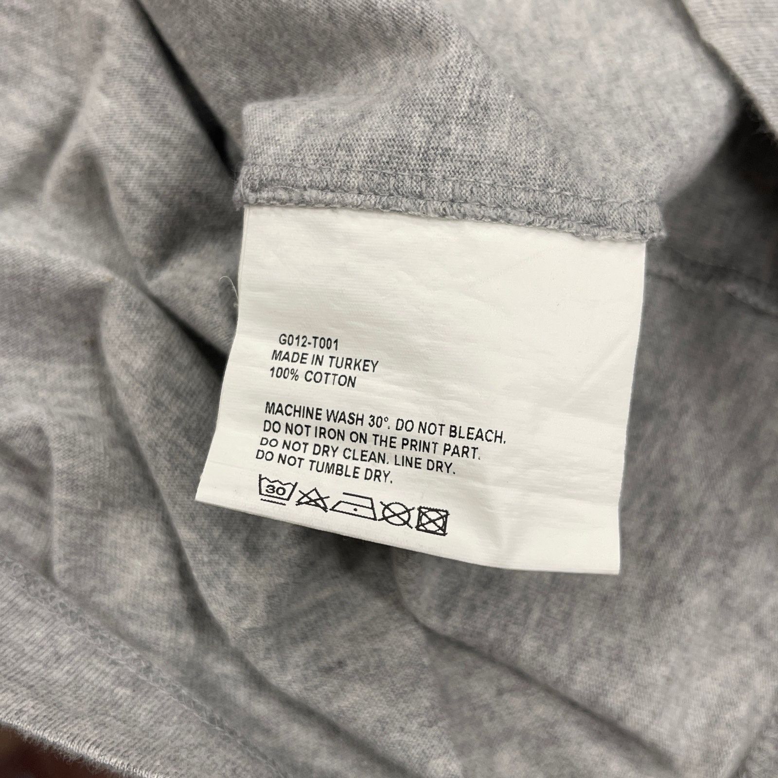 Gosha Rubchinskiy GOSHA RUBCHINSKY Russian Script Logo Tee T Shirt Size Large Size US L / EU 52-54 / 3 - 4 Thumbnail