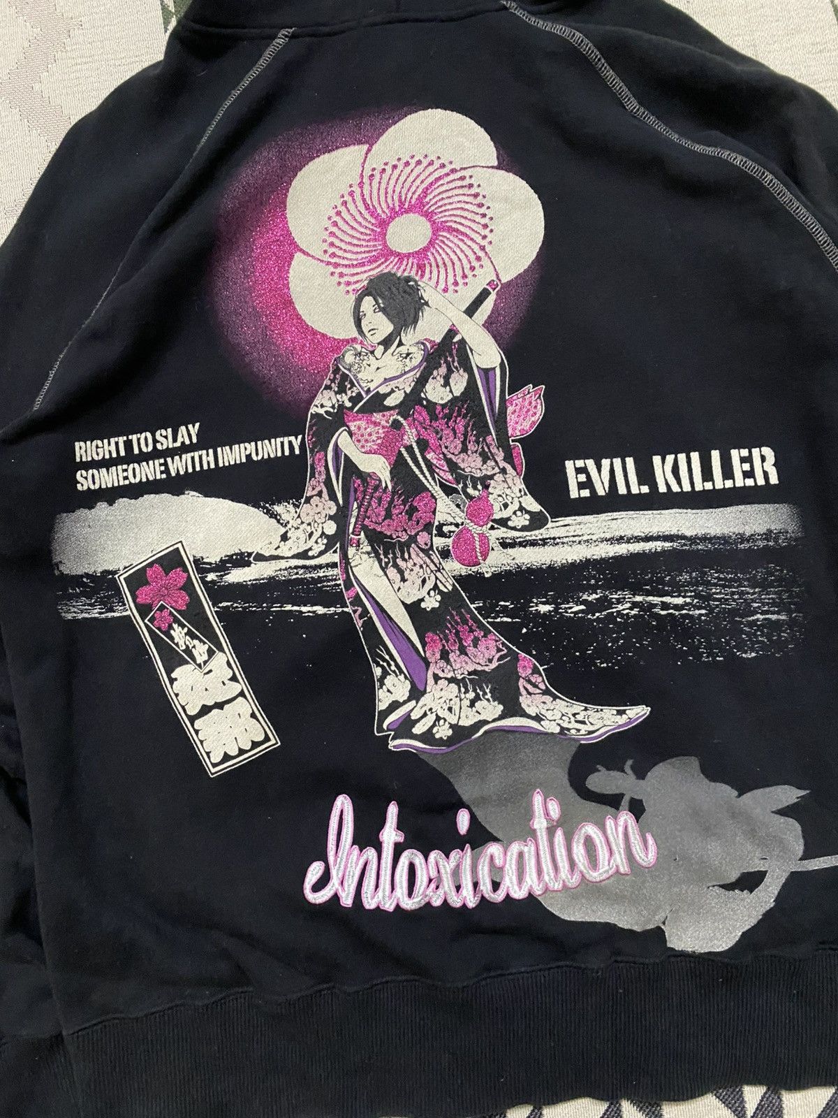 If Six Was Nine 2000s DEVINE RETRIBUTION EVIL KILLER SAMURAI GIRL RARE Size US L / EU 52-54 / 3 - 13 Thumbnail