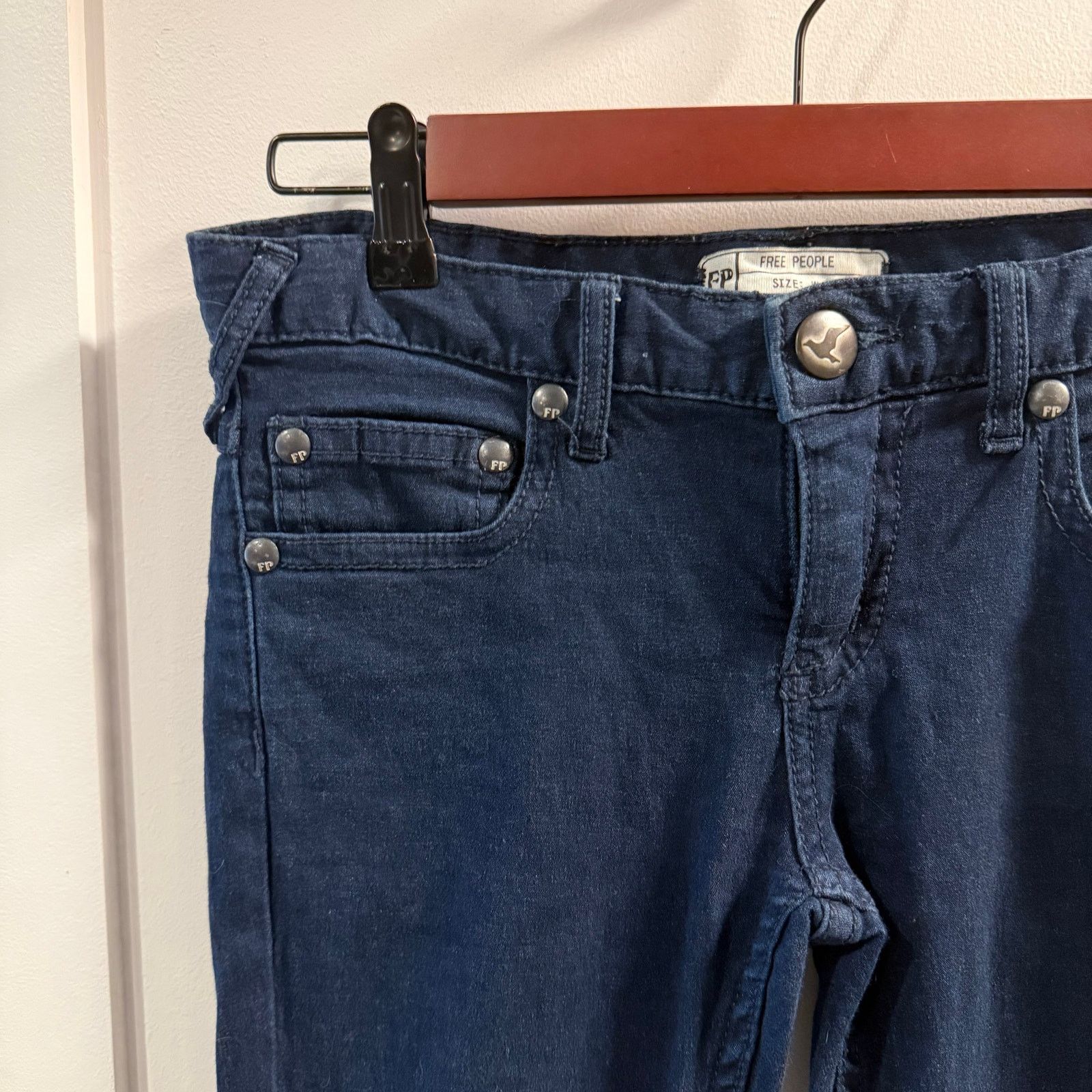 Free People Free People Women’s Flare Jeans Size 26 Size 26" / US 2 / IT 38 - 4 Thumbnail