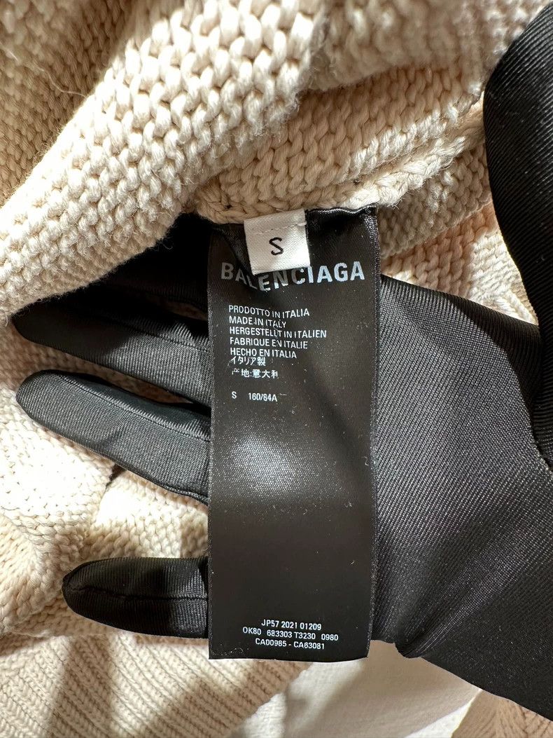 Balenciaga Balenciaga Double Hook Embroidered Knit Sweater Size US S / EU 44-46 / 1 - 4 Thumbnail