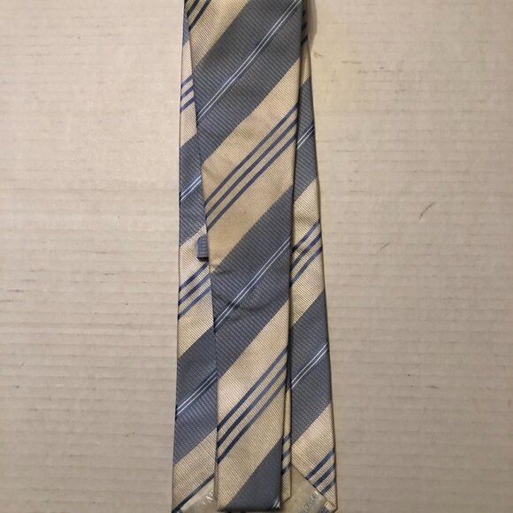 Giorgio Armani Giorgio Armani men's new 100%silk tie 3 3/4" X 58" Size ONE SIZE - 2 Thumbnail