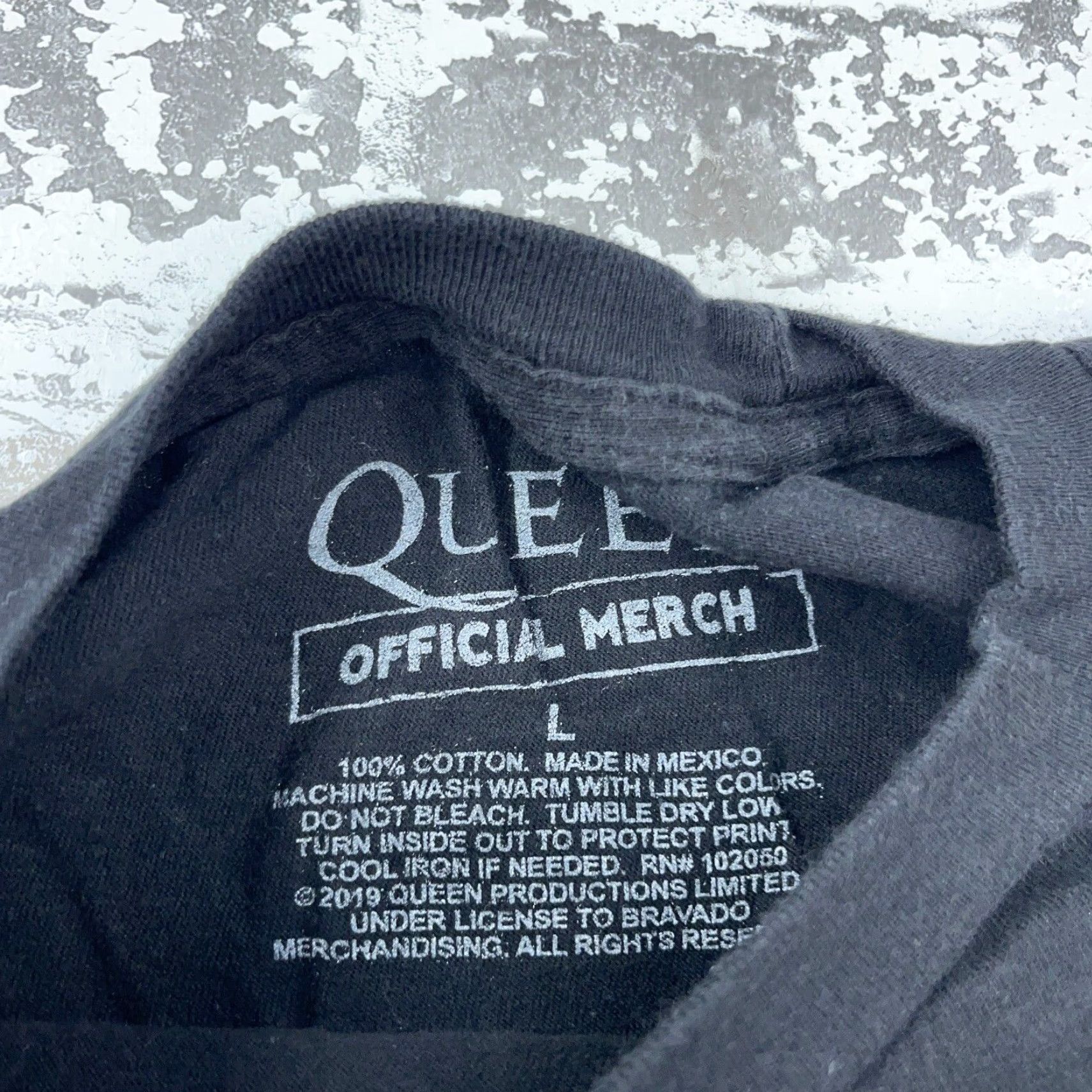 Etro Queen Shirt Men Large Black Band Concert Retro We Will Rock You Music Tee Size US L / EU 52-54 / 3 - 3 Thumbnail