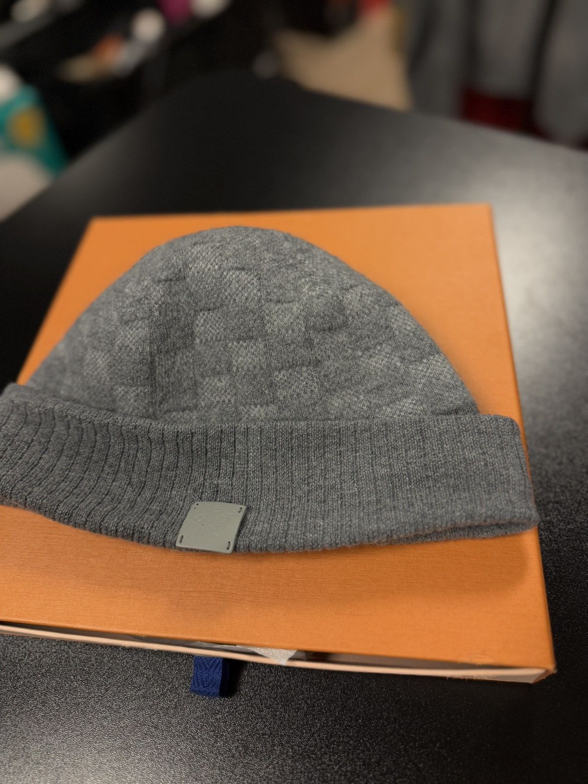 Louis Vuitton Louis Vuitton Grey Beanie Box + Reciept Size ONE SIZE - 4 Thumbnail