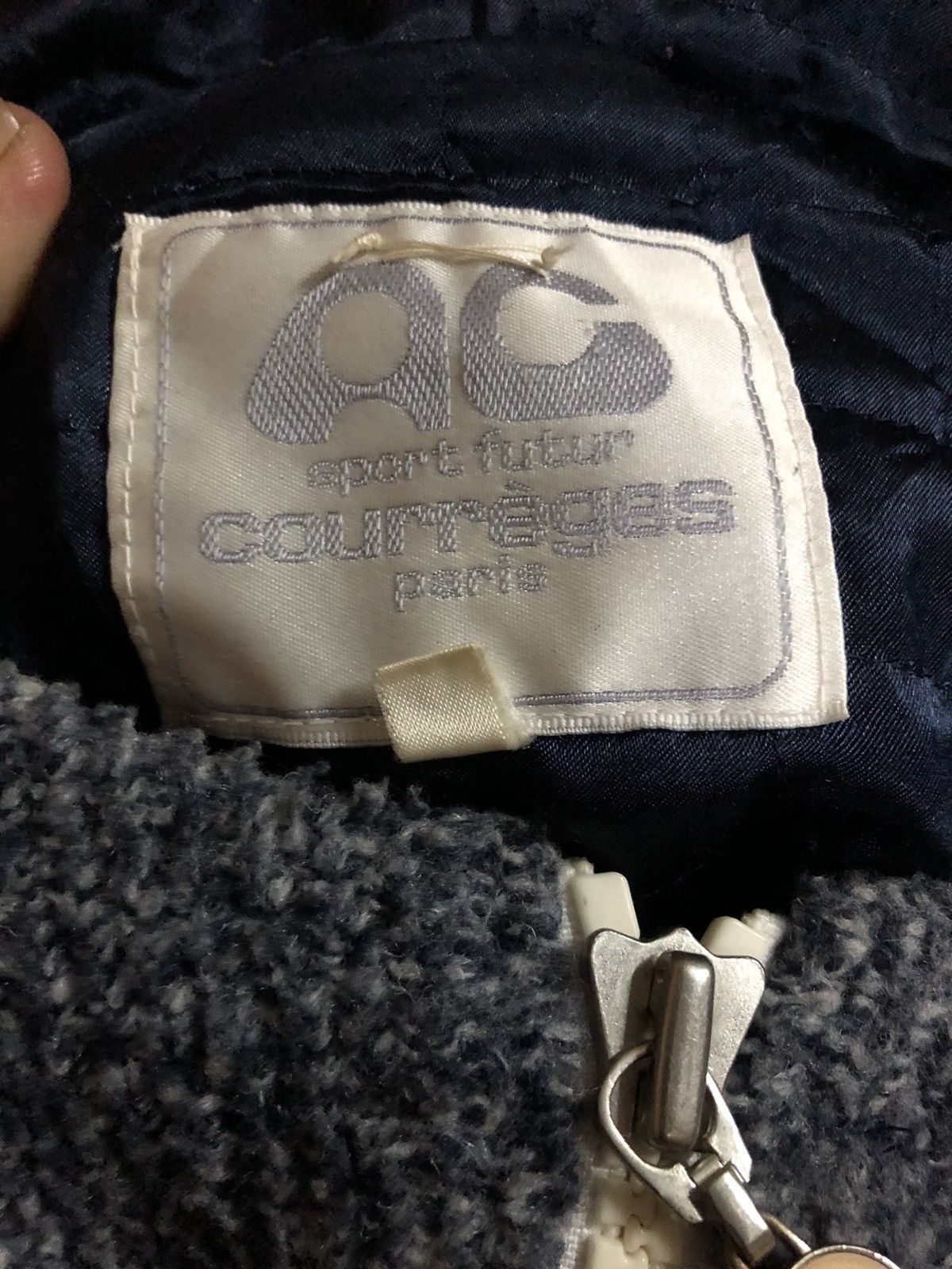 Courreges Courreges Fleece Cozy Hooded jacket Size US L / EU 52-54 / 3 - 3 Thumbnail