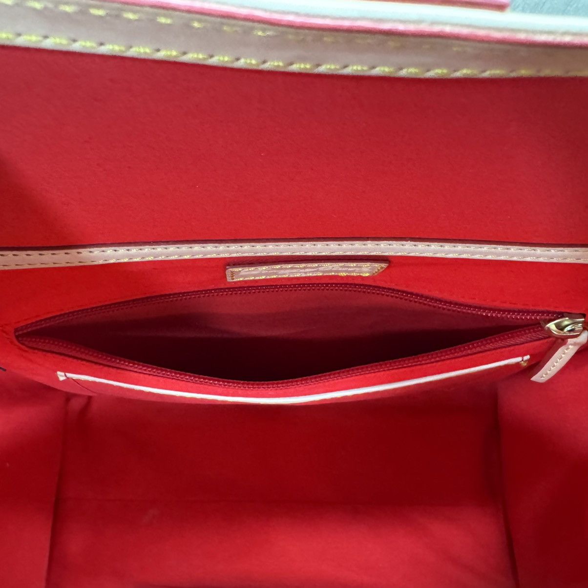Dooney & Bourke Dooney & Bourke Patent Leather Shoulder Bag Satchel Size ONE SIZE - 8 Thumbnail