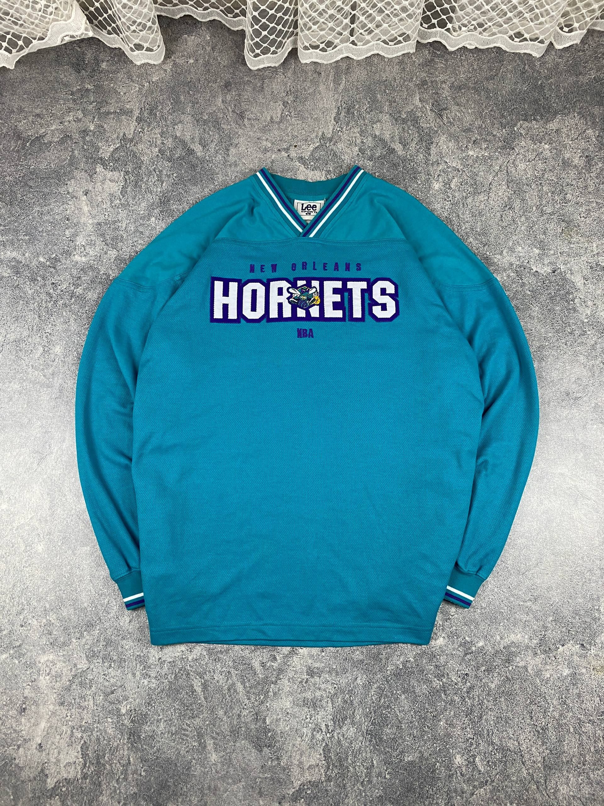 Lee Vintage 90s Charlotte Hornets NBA basketball sweatshirt Size US L / EU 52-54 / 3 - 1 Thumbnail