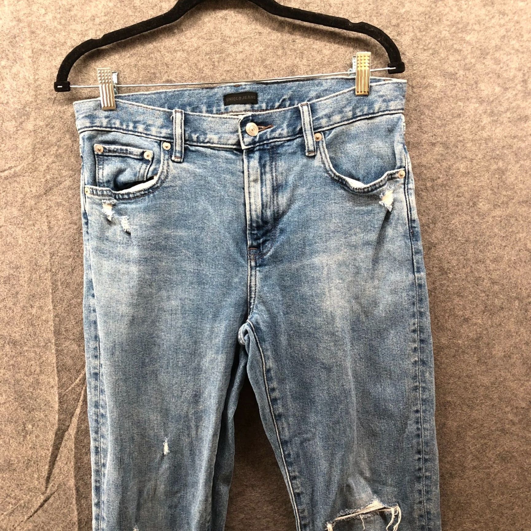 Uniqlo Uniqlo Slim Fit Jeans Mens 30 x 31 Blue Light Wash Stretch Distressed Denim 5-Pocket Jeans Mens Regular Size 30 Boys? (no) Size US 30 / EU 46 - 3 Thumbnail