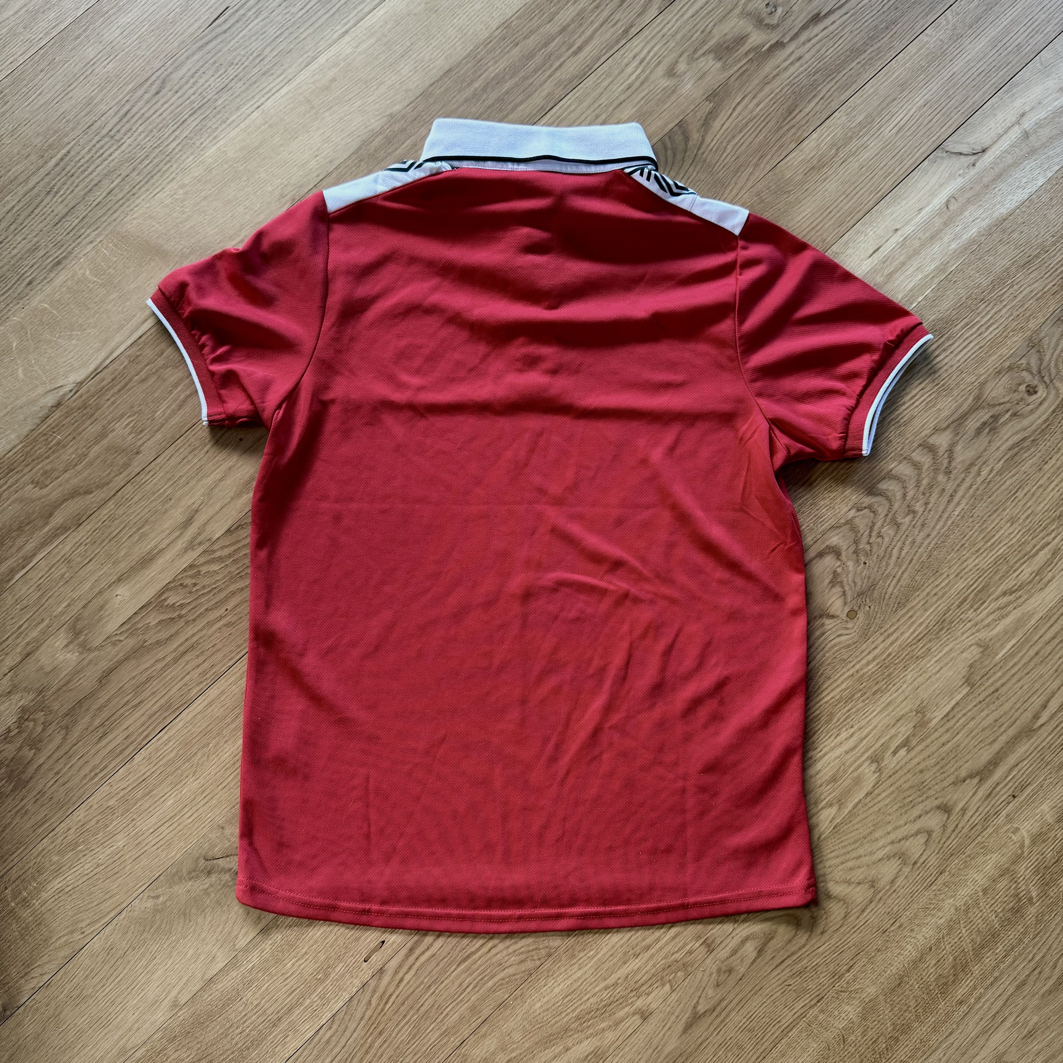 Umbro Shelbourne FC Republic Of Ireland Jersey Umbro Men's Size S Size US S / EU 44-46 / 1 - 2 Thumbnail