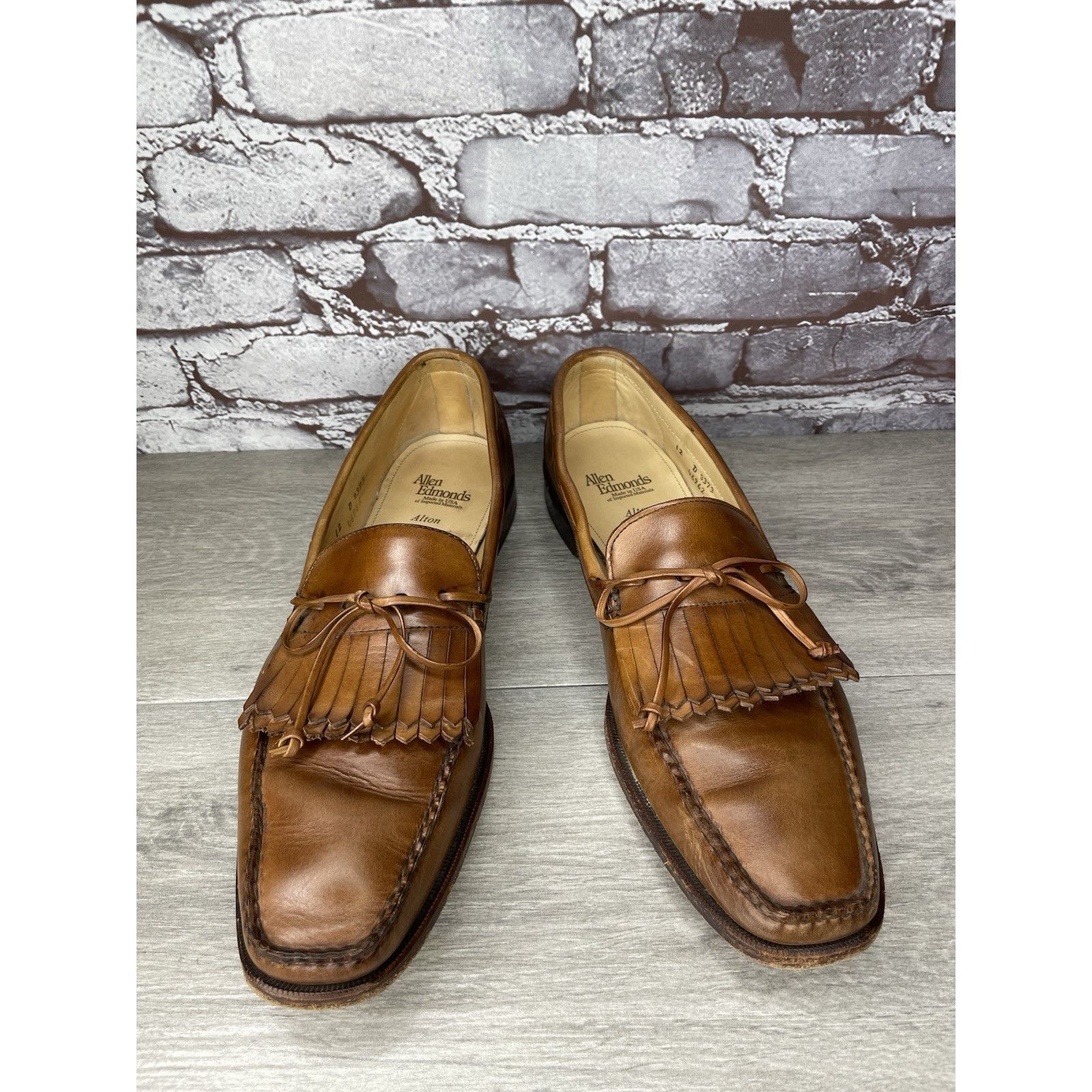 Allen Edmonds Allen Edmonds Alton USA Brown Leather Kiltie Square Toe Loaf Size US 12 / EU 45 - 11 Thumbnail
