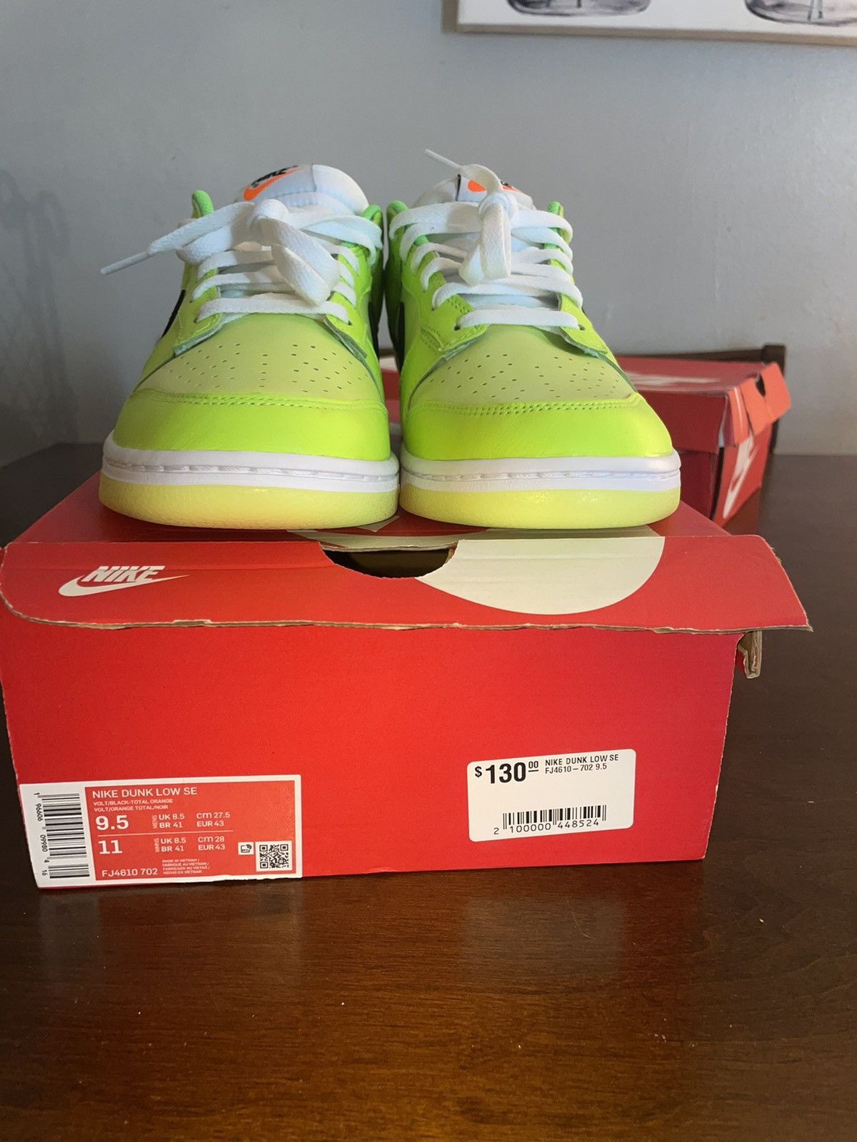 Nike Nike Dunk Low SE Size US 9.5 / EU 42-43 - 4 Thumbnail