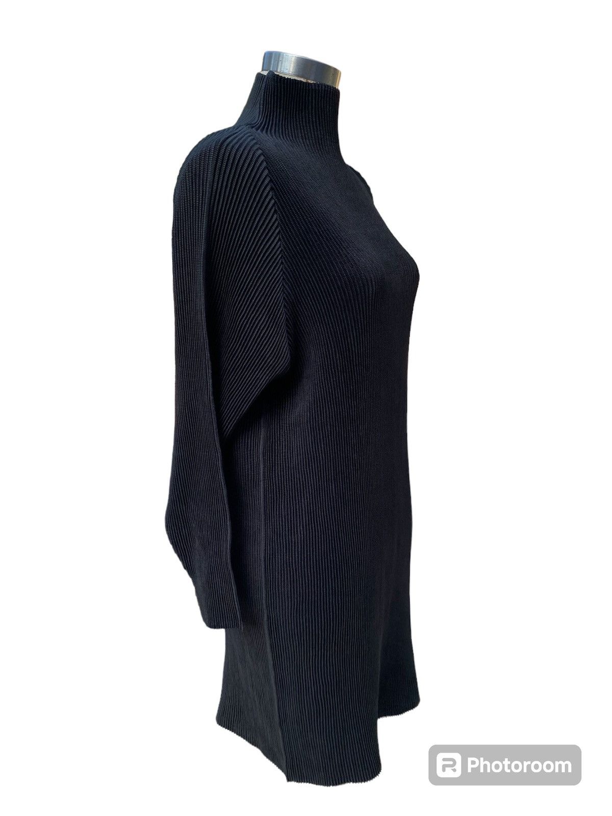 Japanese Brand black midi dress Size S / US 4 / IT 40 - 6 Thumbnail