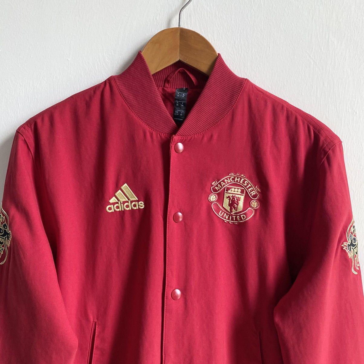 Adidas MANCHESTER UNITED CNY JACKET Size US XS / EU 42 / 0 - 2 Thumbnail