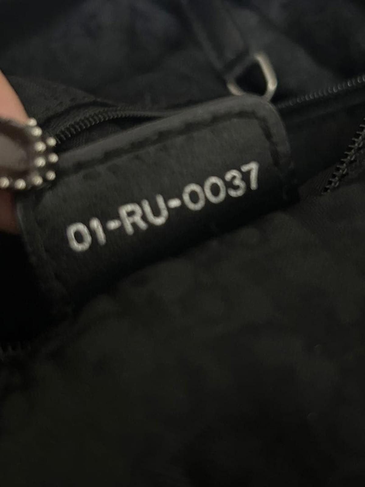 Dior Dior - Black Quilted Leather Handbag Silver 'D' Charm Size ONE SIZE - 7 Thumbnail