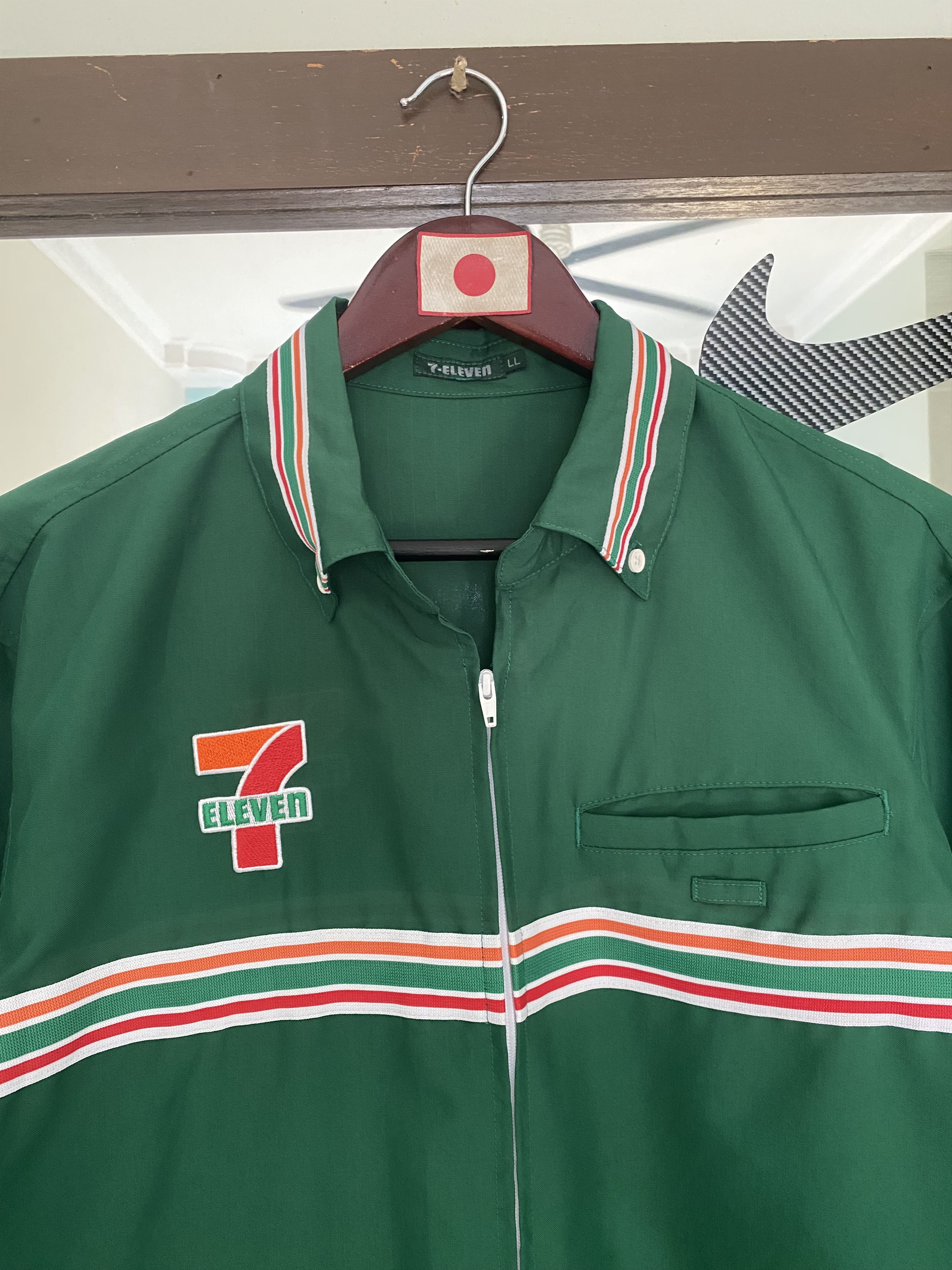 Japanese Brand × Vintage Vintage 7 Eleven Shirt LL Size Size US XL / EU 56 / 4 - 2 Thumbnail