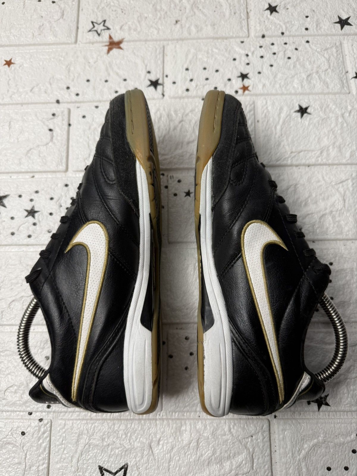 Nike Nike Tiempo Mystic III IC US7 UK6 EUR40 Leather boots Soccer Size US 7 / EU 40 - 7 Thumbnail