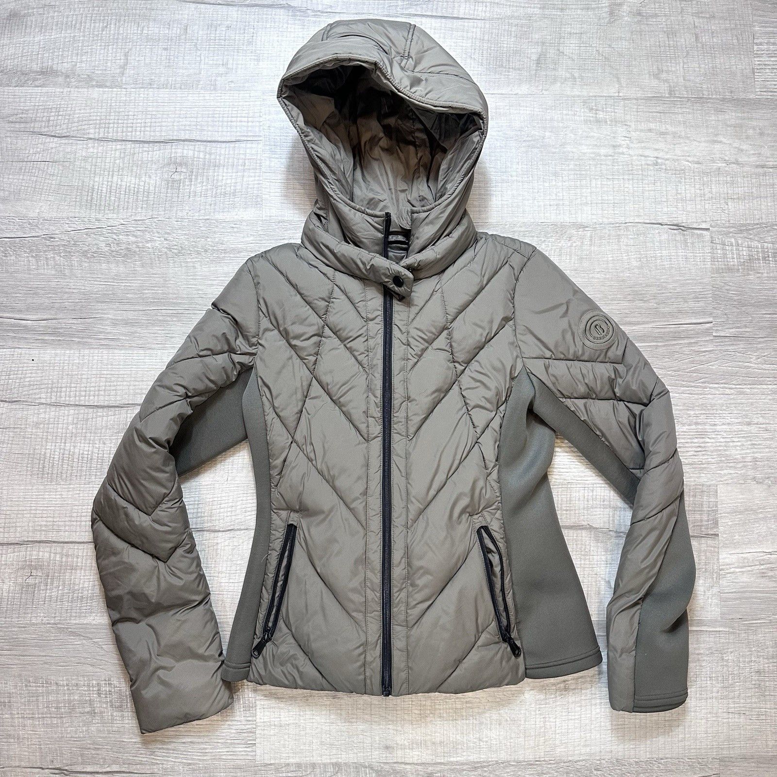 Other Bernardo Super Swift Puffer Coat Womens S Hooded Packable Size S / US 4 / IT 40 - 1 Thumbnail