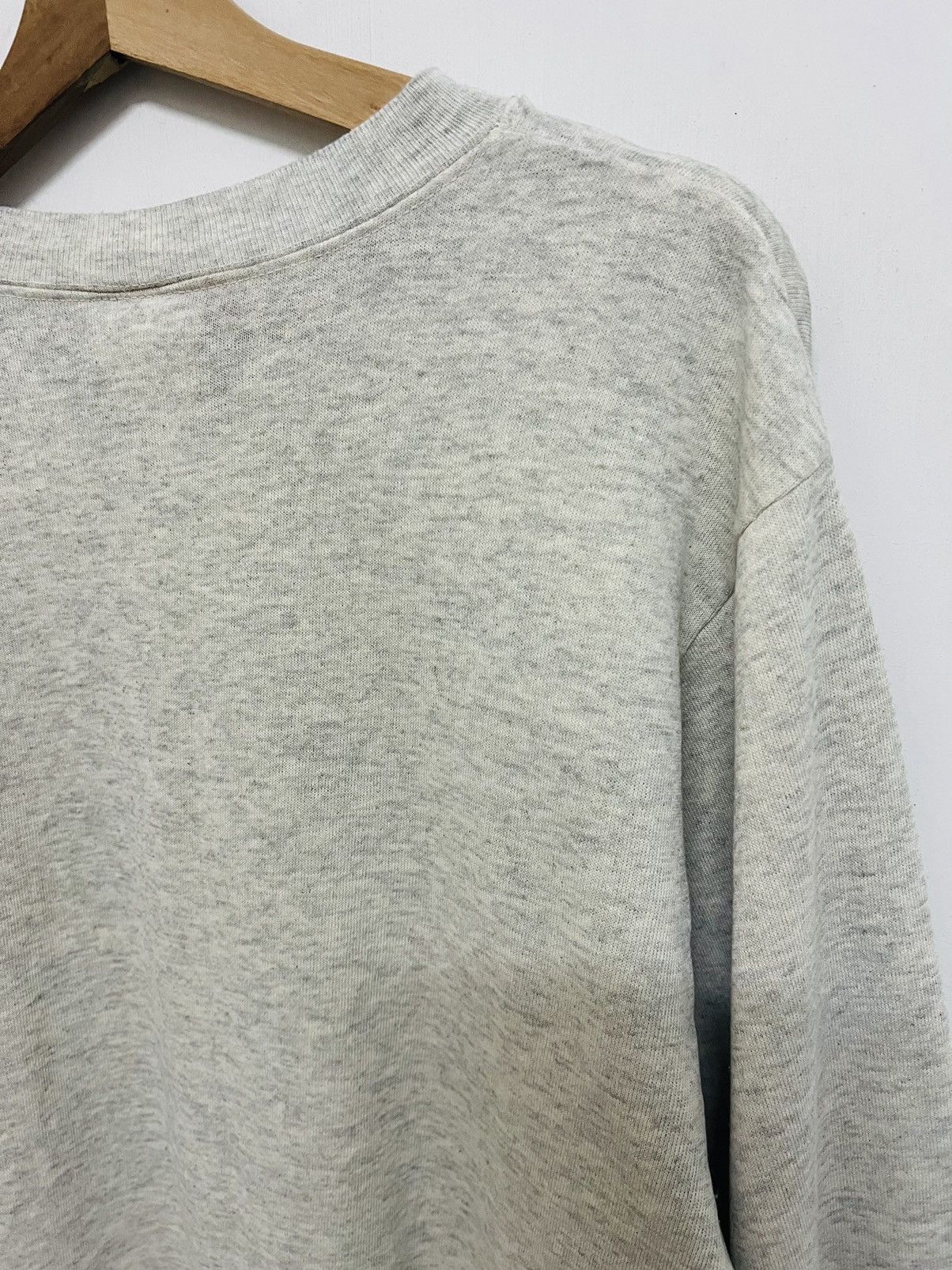 Disney × Mickey Mouse × Vintage Vintage 90s Mickey Mouse Sweater Thrashed Size US M / EU 48-50 / 2 - 10 Thumbnail