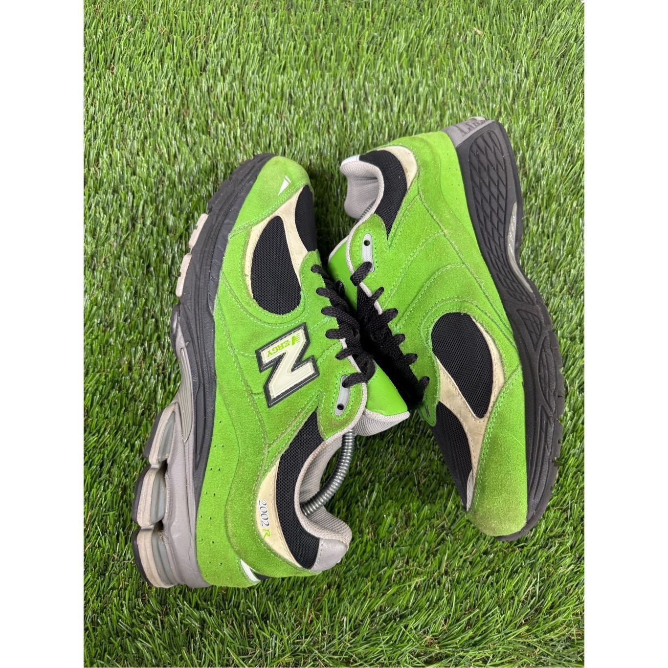 New Balance Size 10.5 - New Balance 2002R Good Vibes Pack - Green Apple Size US 10.5 / EU 43-44 - 5 Thumbnail