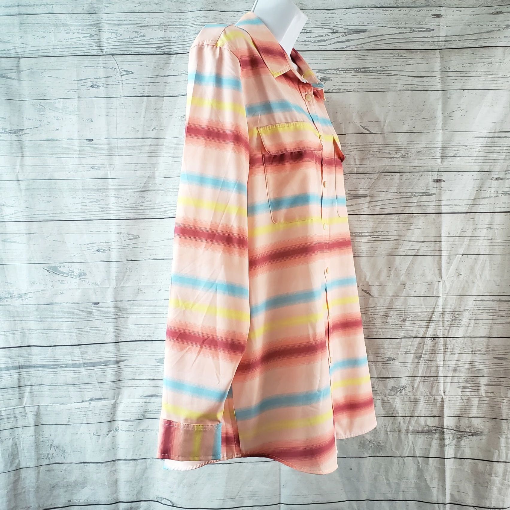 Lands' End Lands' End Womens Button Front Shirt Large Pink Blue Striped Long Sleeve Casual Shirt Womens L Pink Striped Button-Up 90s? Size L / US 10 / IT 46 - 3 Thumbnail