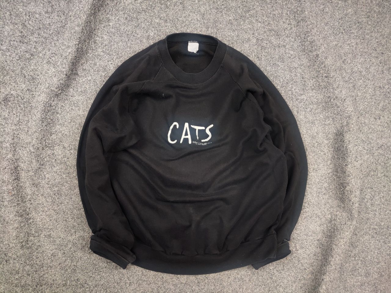 Vintage Vintage 1981 Cats Black Crewneck Sweatshirt Musical Graphic Size US L / EU 52-54 / 3 - 1 Thumbnail