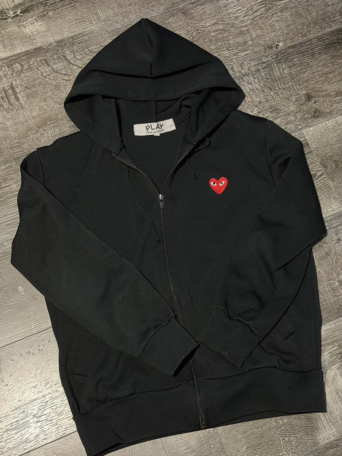 Comme des Garcons Comme Des Garcons PLAY zip up hoodie. Size US L / EU 52-54 / 3 - 1 Thumbnail