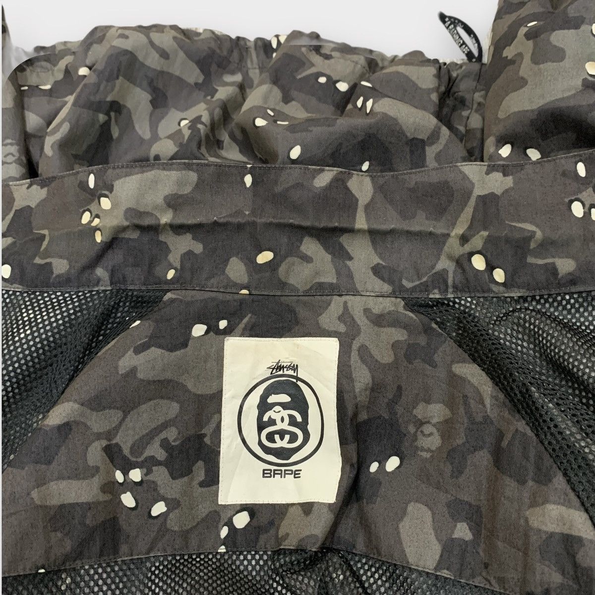 Bape × Stussy A BATHING APE X STUSSY COLLABORATION CAMO JACKET Size US M / EU 48-50 / 2 - 14 Thumbnail