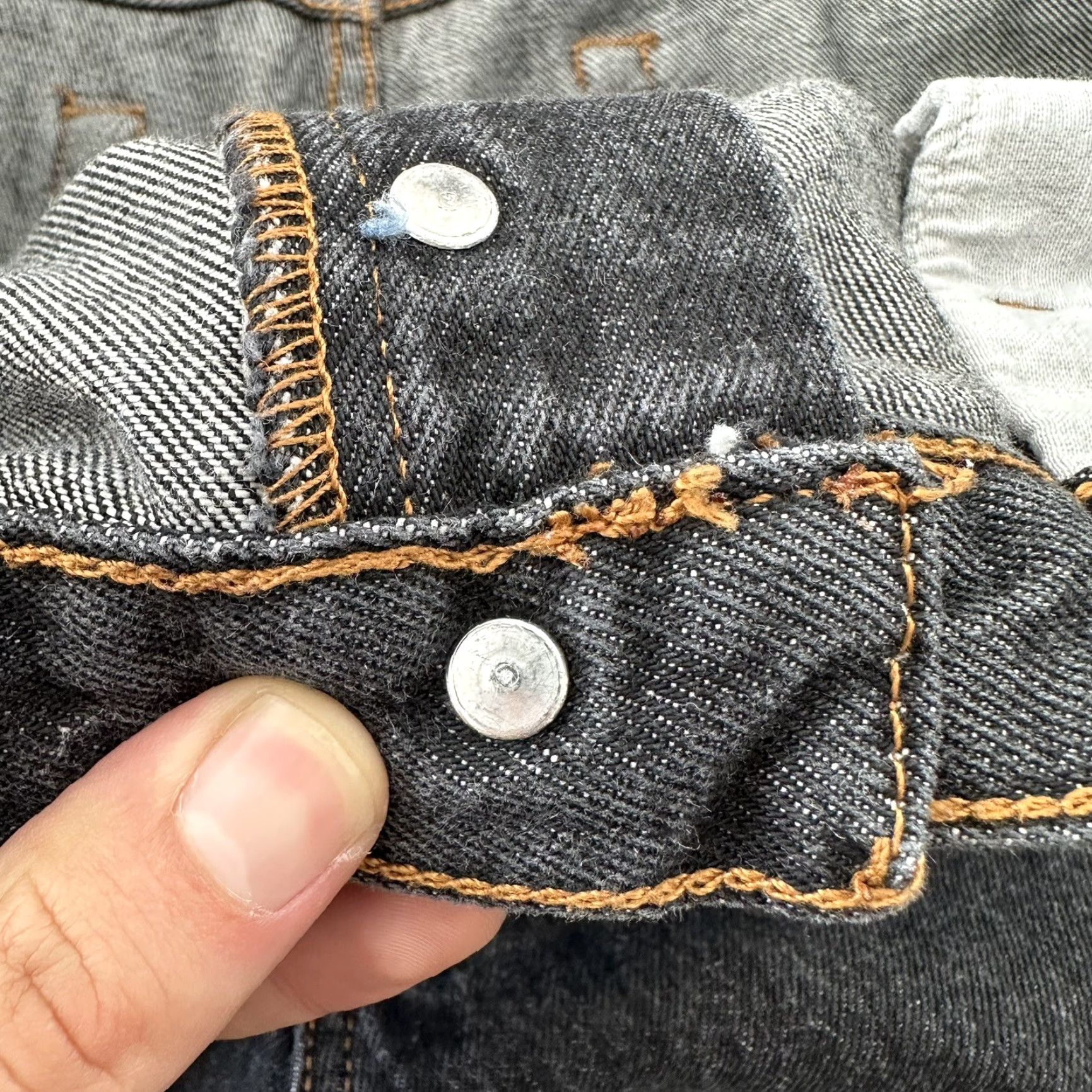 Levi's VINTAGE Levi's 501 XX Jeans 38x30 Black Light Wash 90s Mens Size US 38 / EU 54 - 5 Thumbnail