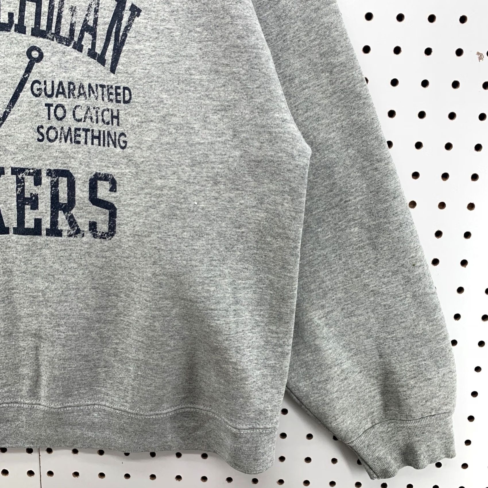 Fruit Of The Loom Vintage Michigan Fishing Sweatshirt Mens Fits Small Pullover Funny Gray 20.5x24 Size US M / EU 48-50 / 2 - 3 Thumbnail