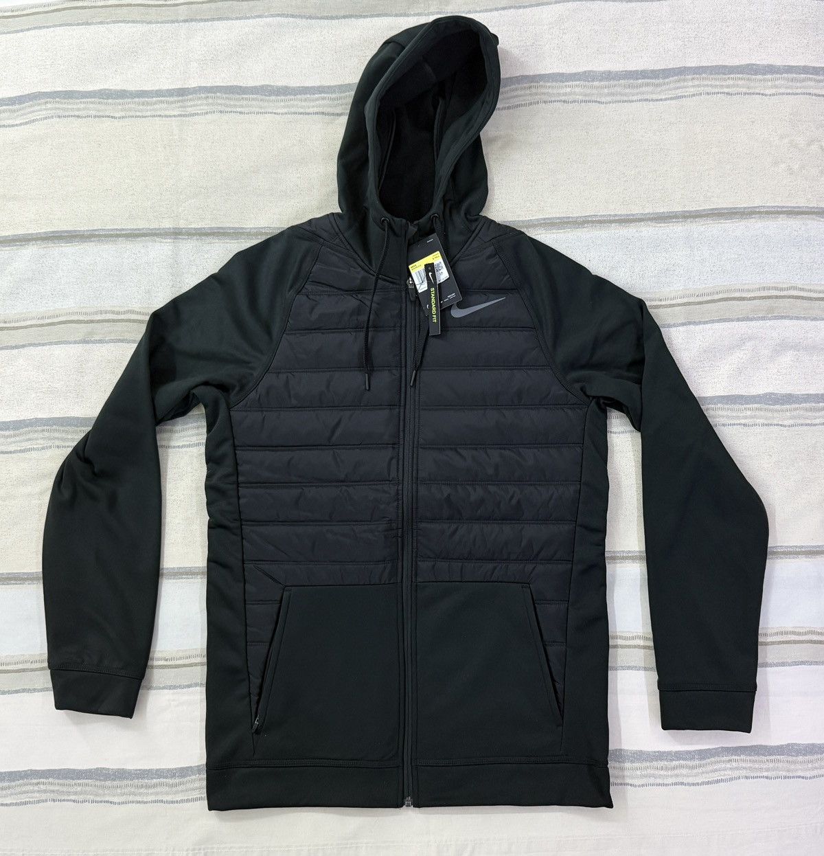 Nike Nike Therma Training Jacket Men’s Sz S-Tall Quilted Jacket Size US S / EU 44-46 / 1 - 1 Thumbnail