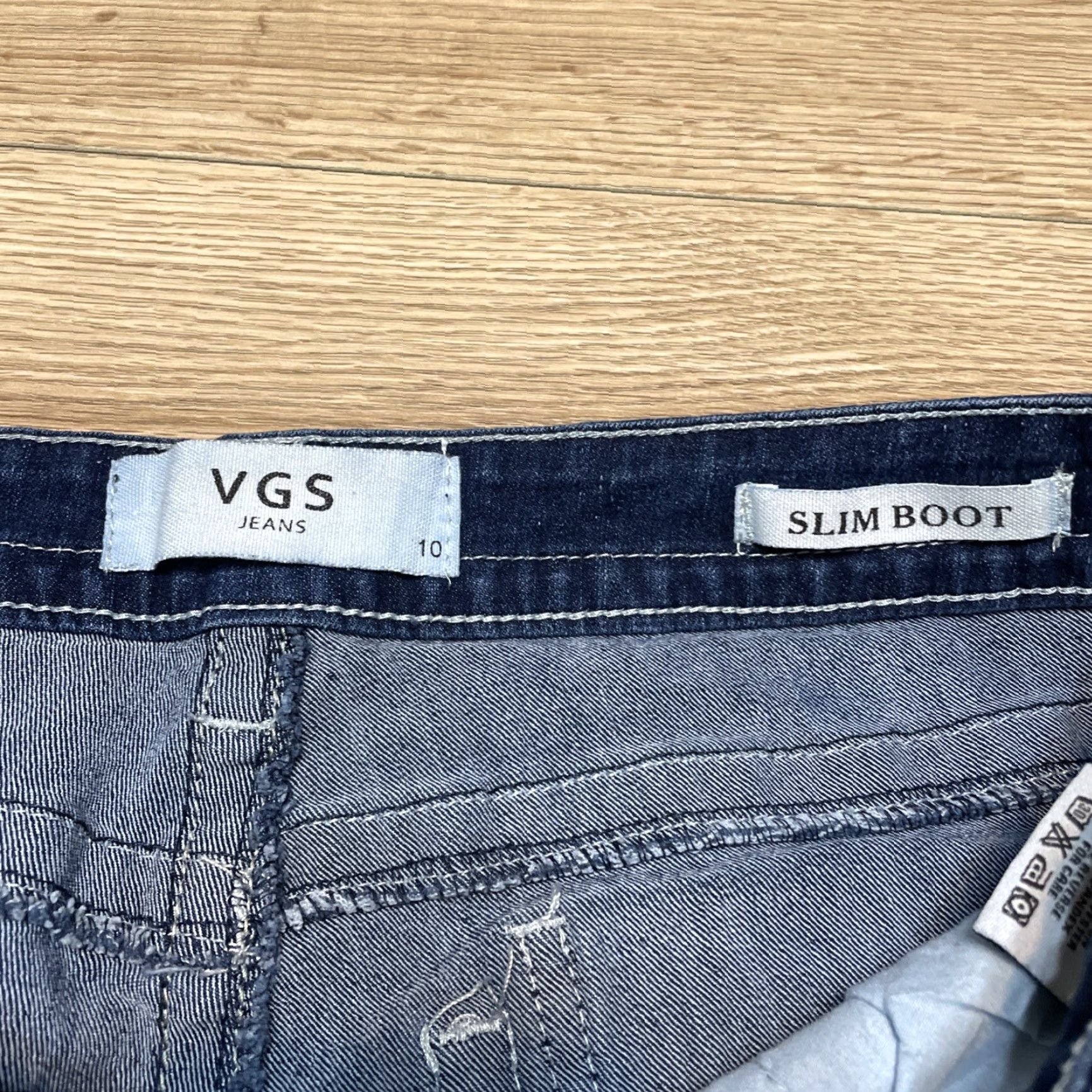 Denime VGS Women's Jeans Size 10 Slim Bootcut Denim Embroidered Mid Rise Stretch Blue Size 32" / US 10 / IT 46 - 2 Thumbnail