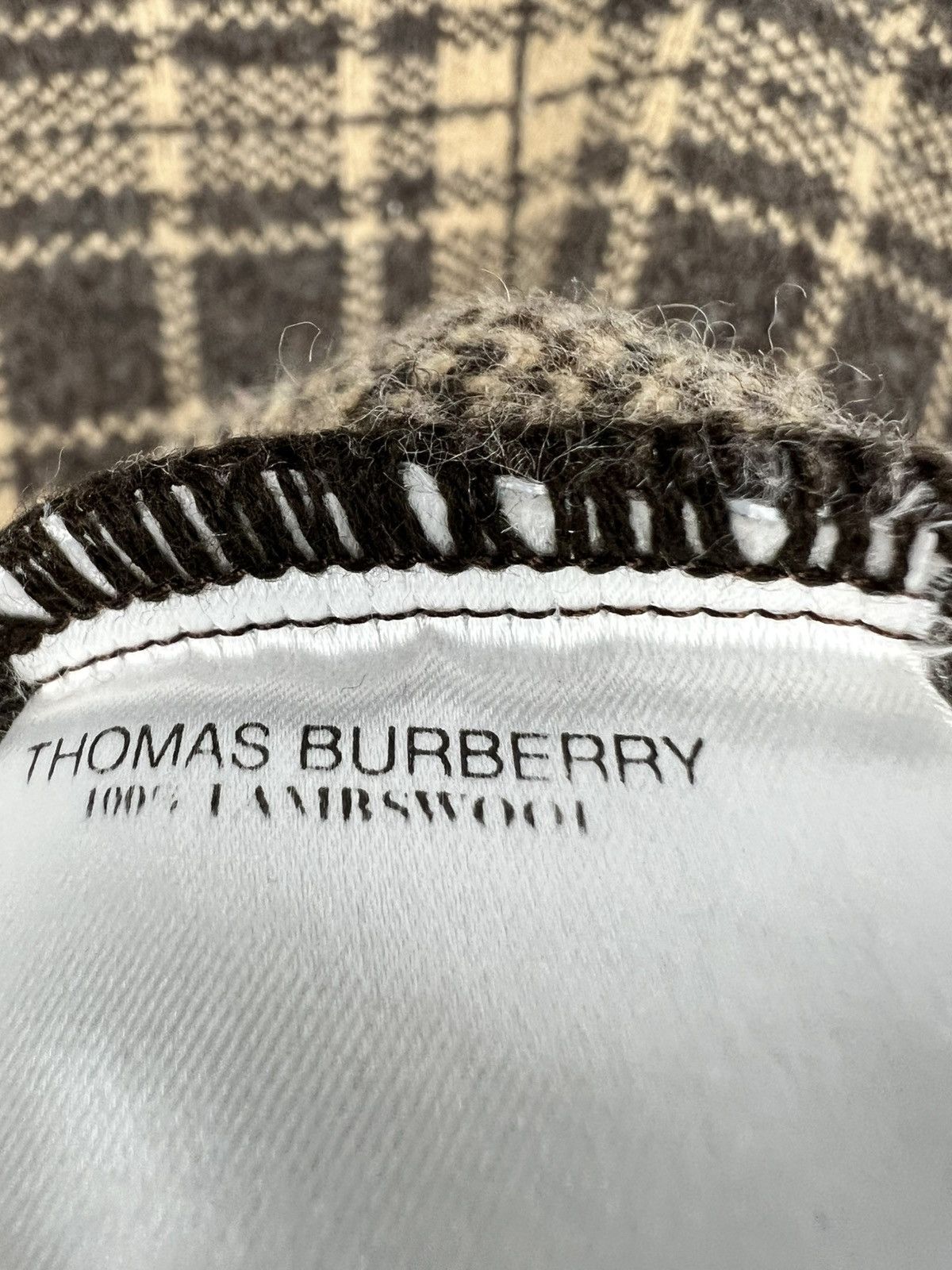Burberry × Vintage Rare Burberry Vintage Wool checkered sweater V Neck 90s Size US XL / EU 56 / 4 - 3 Thumbnail