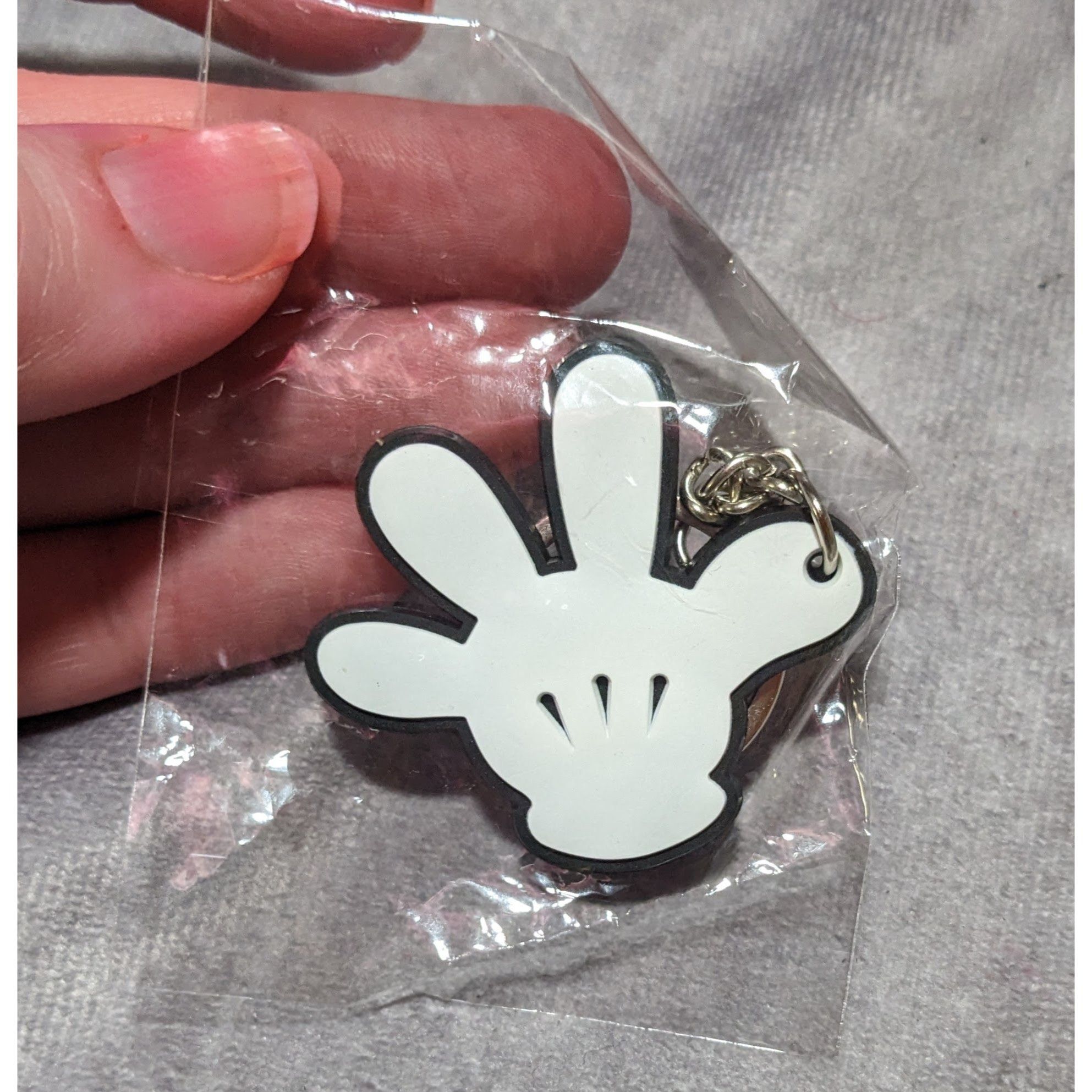 Other Mickey Hand Keychain Size ONE SIZE - 1 Thumbnail