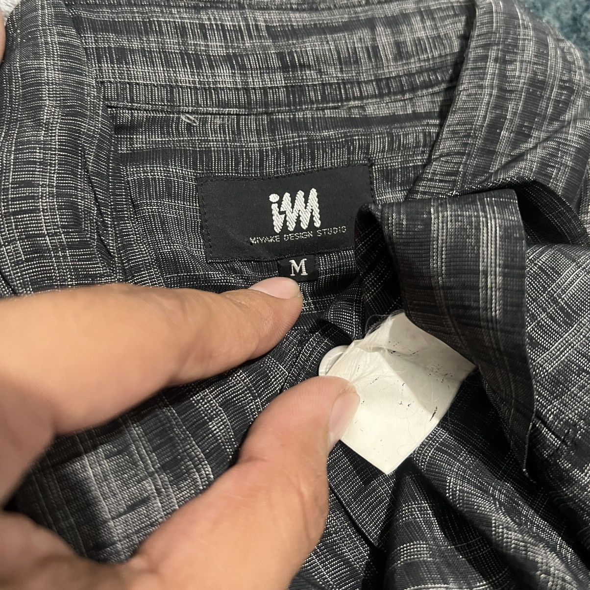 Issey Miyake 1990s Issey Miyake - Beyond Glossy Shirt Size US M / EU 48-50 / 2 - 3 Thumbnail