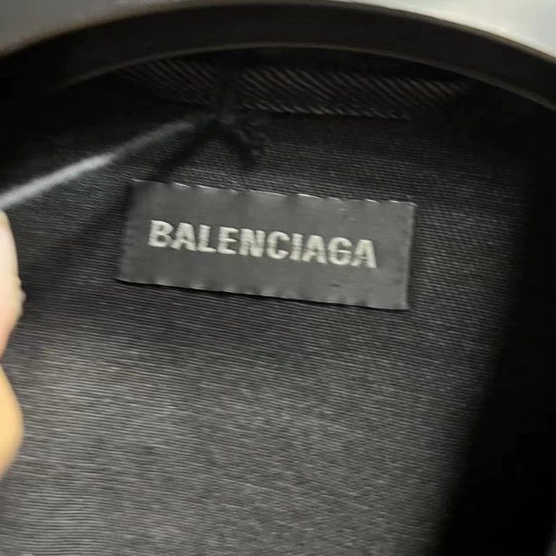 Balenciaga Balenciaga Black Solid Graffiti Single Breasted Lapel Long Size US S / EU 44-46 / 1 - 2 Thumbnail