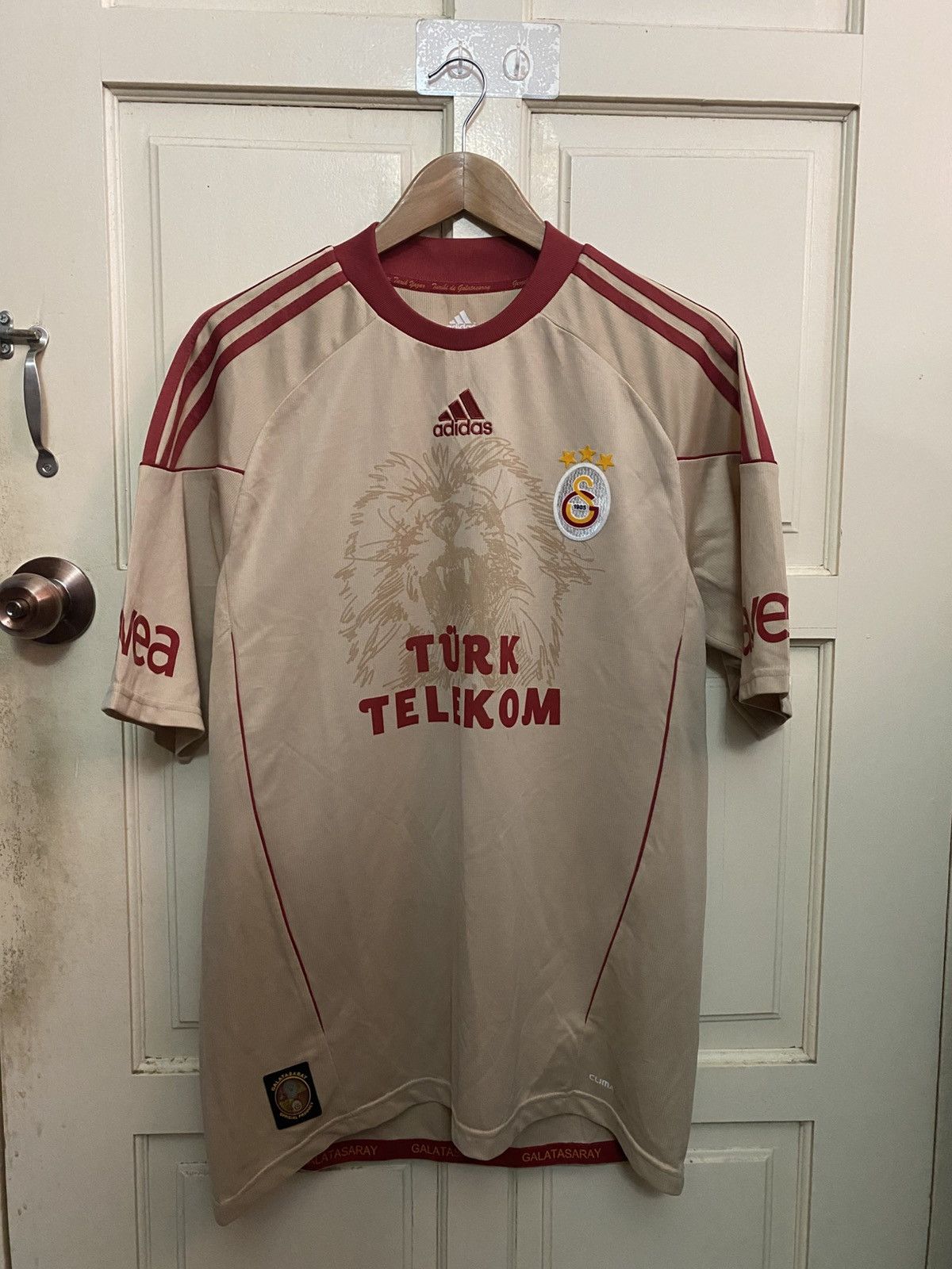 Adidas Adidas galatasary away kit vintage turkey Size US L / EU 52-54 / 3 - 1 Thumbnail