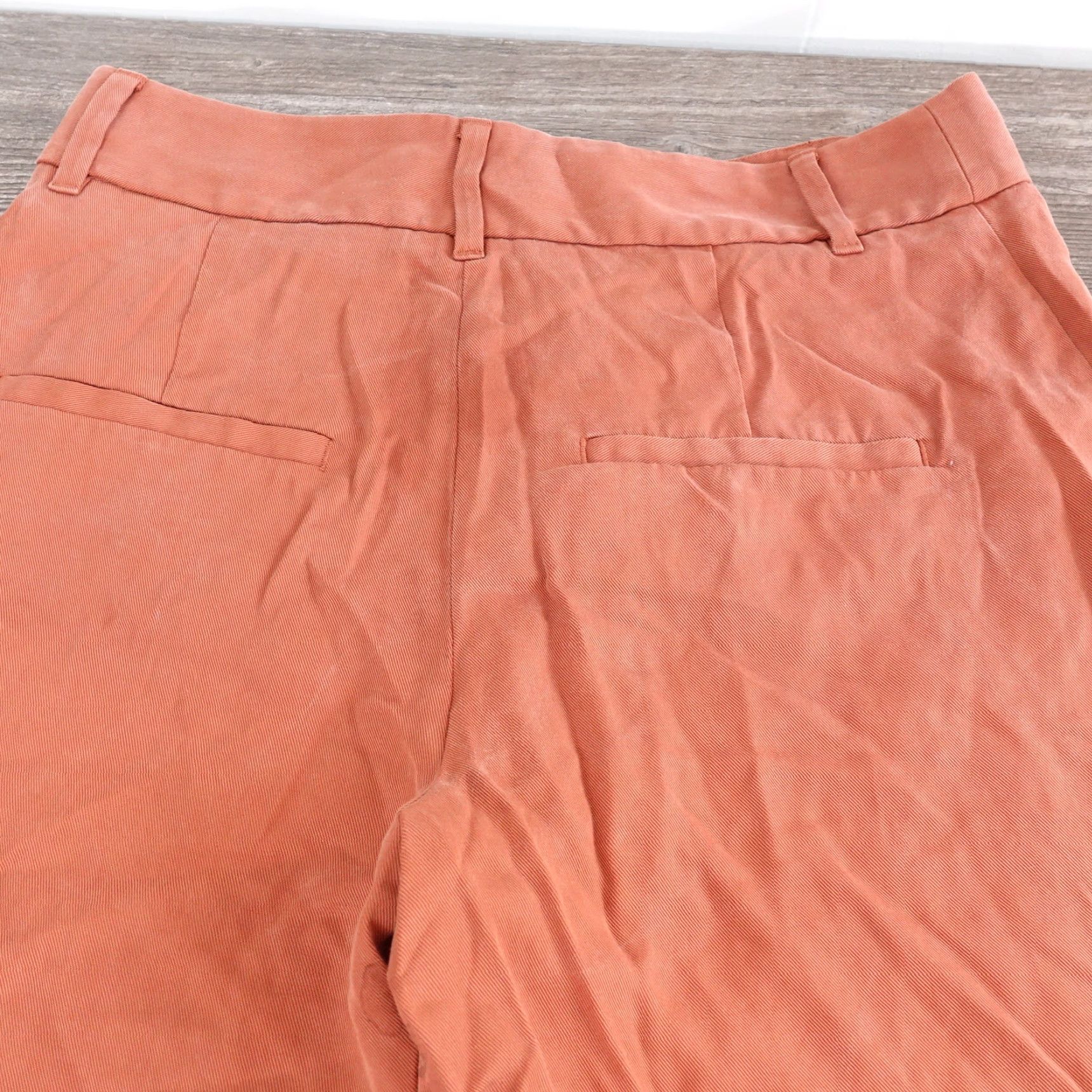Banana Republic BANANA REPUBLIC CHINO ORANGE SHORTS WOMENS SIZE 4 FLAT FRONT Size 27" / US 4 / IT 40 - 4 Thumbnail
